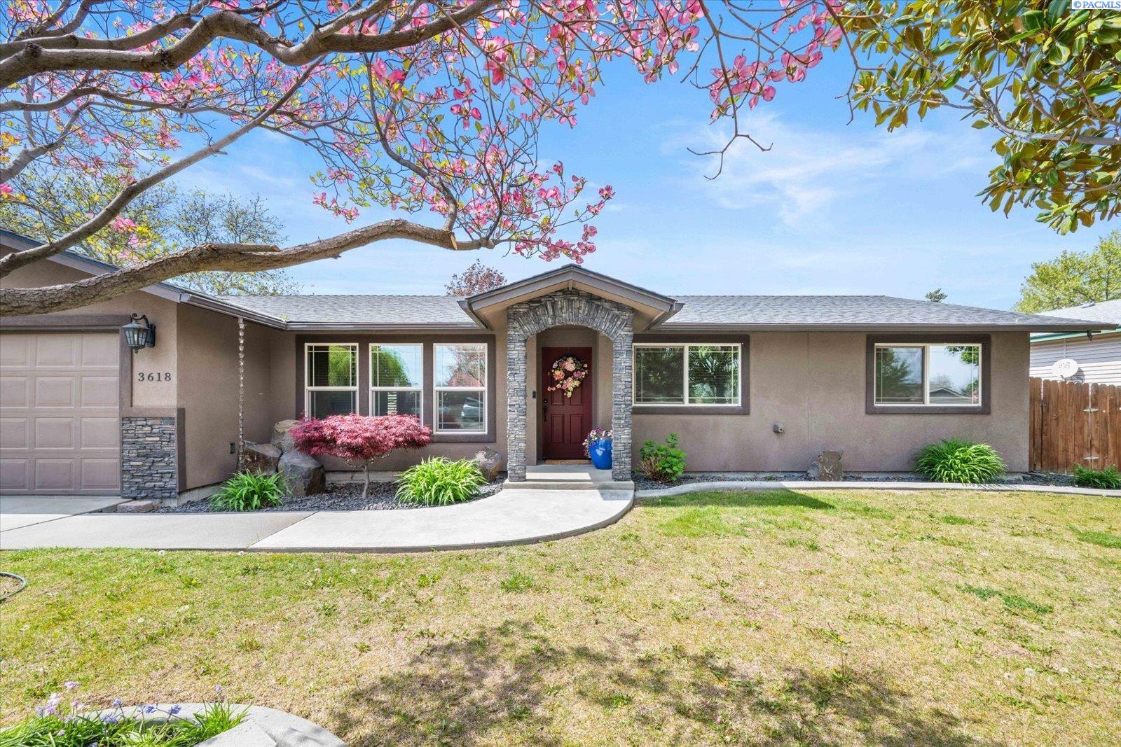 3618 Benton Pl, Kennewick, WA 99337