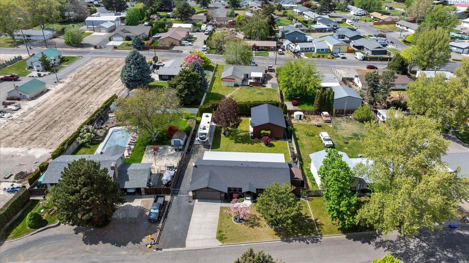 3618 Benton Pl, Kennewick, WA 99337