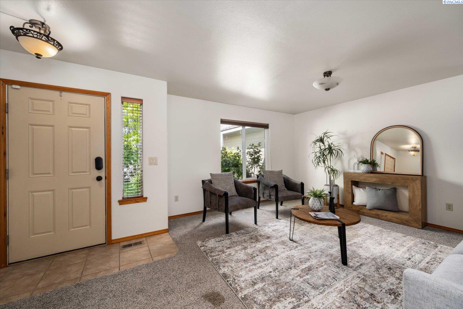 504 Grader Ct, Benton City, WA 99320