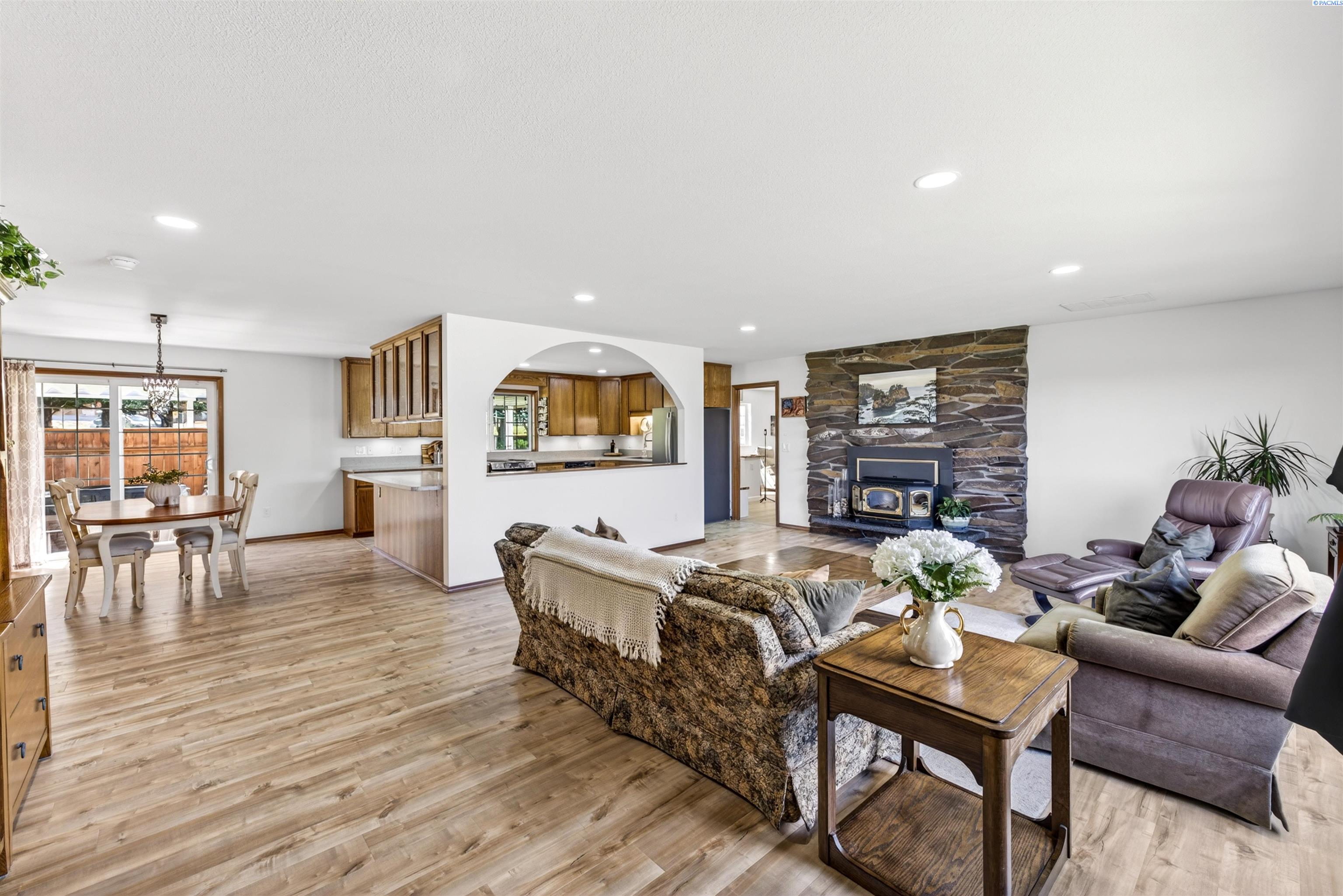 11504 Bermuda Rd, Kennewick, WA 99338