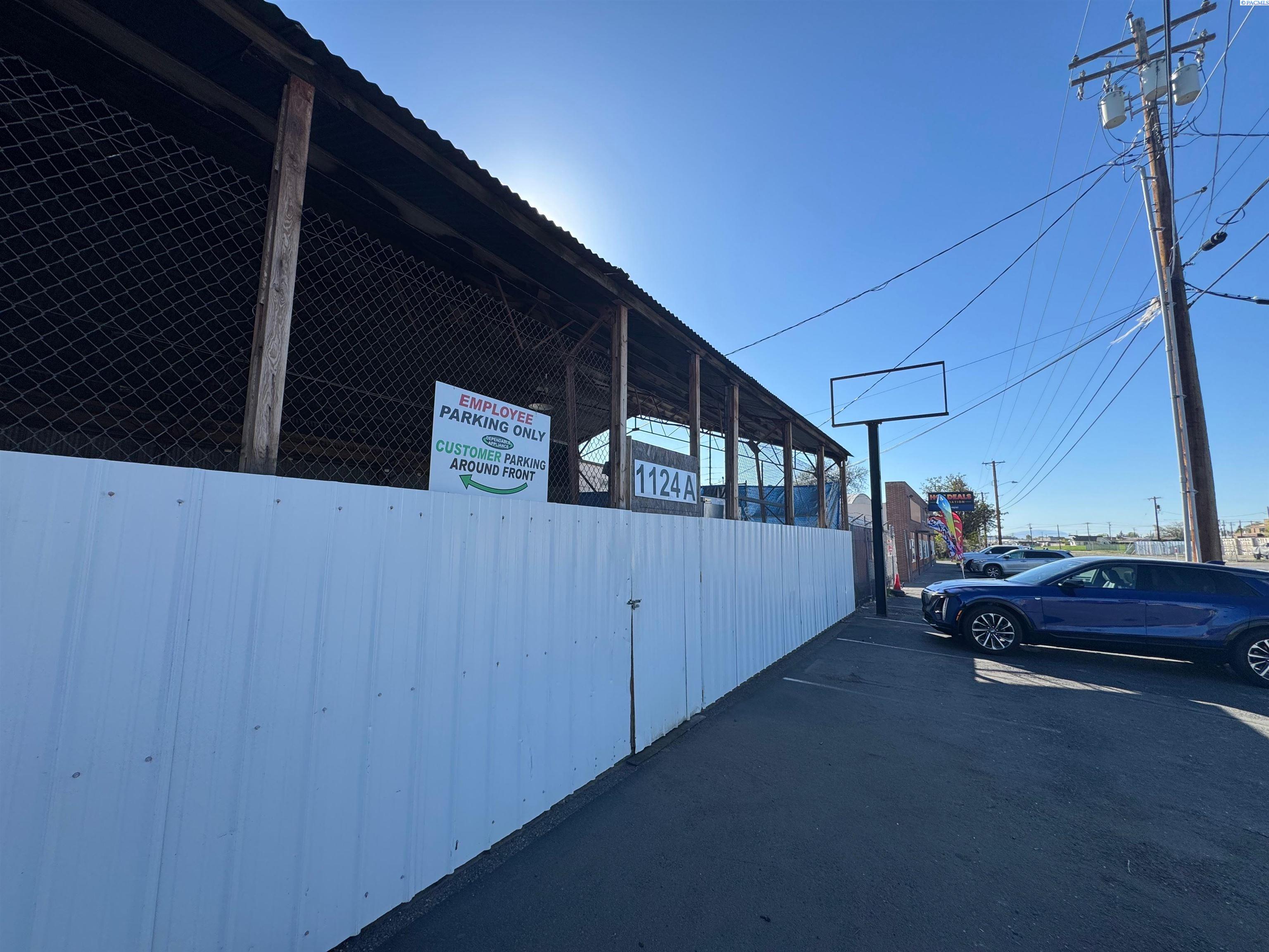 1124 Ainsworth , Pasco, WA 99301