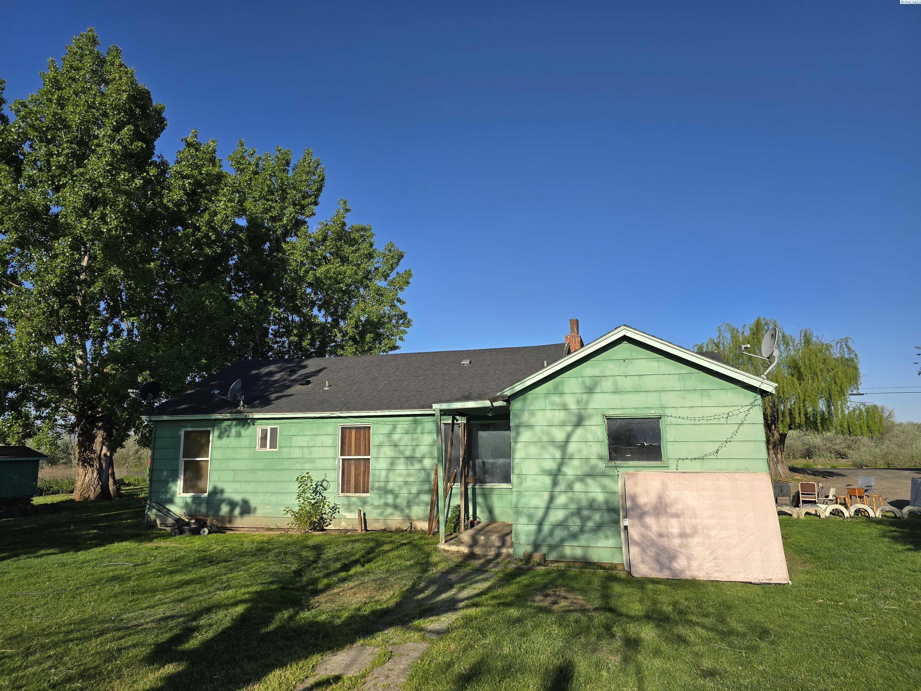 3301 Wilgus Rd, Prosser, WA 99350