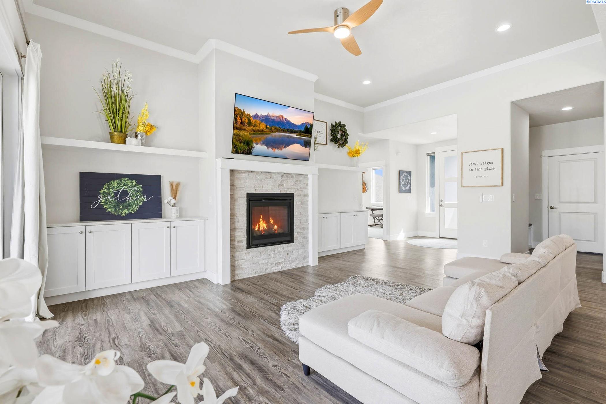 1103 Chinook Dr, Richland, WA 99352