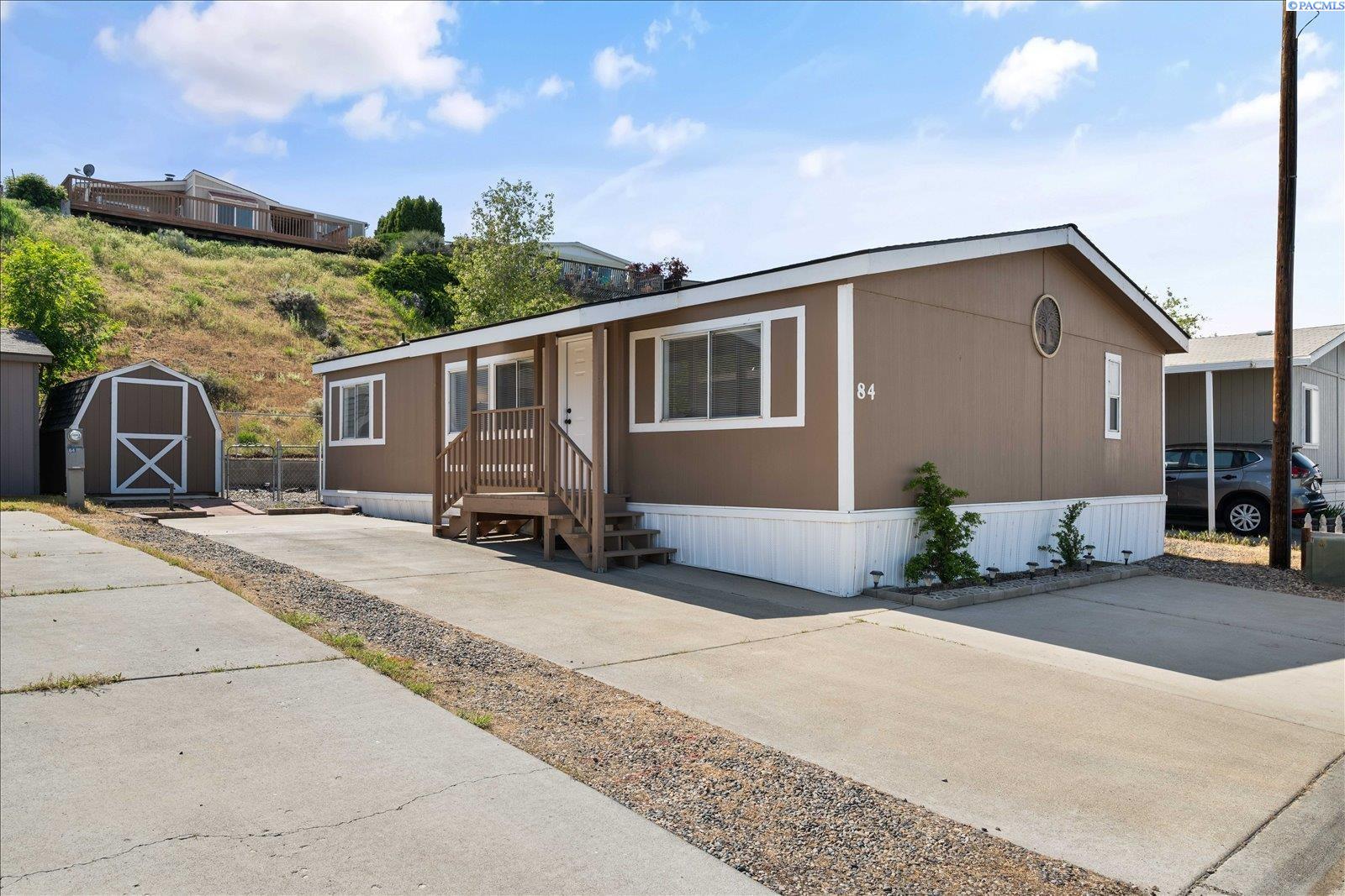 84 Ridgecliff Dr, Richland, WA 99352