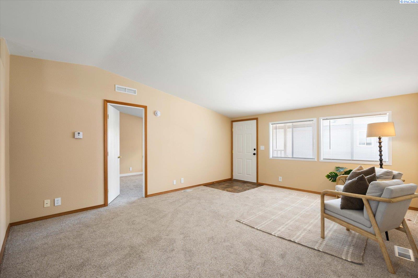 84 Ridgecliff Dr, Richland, WA 99352