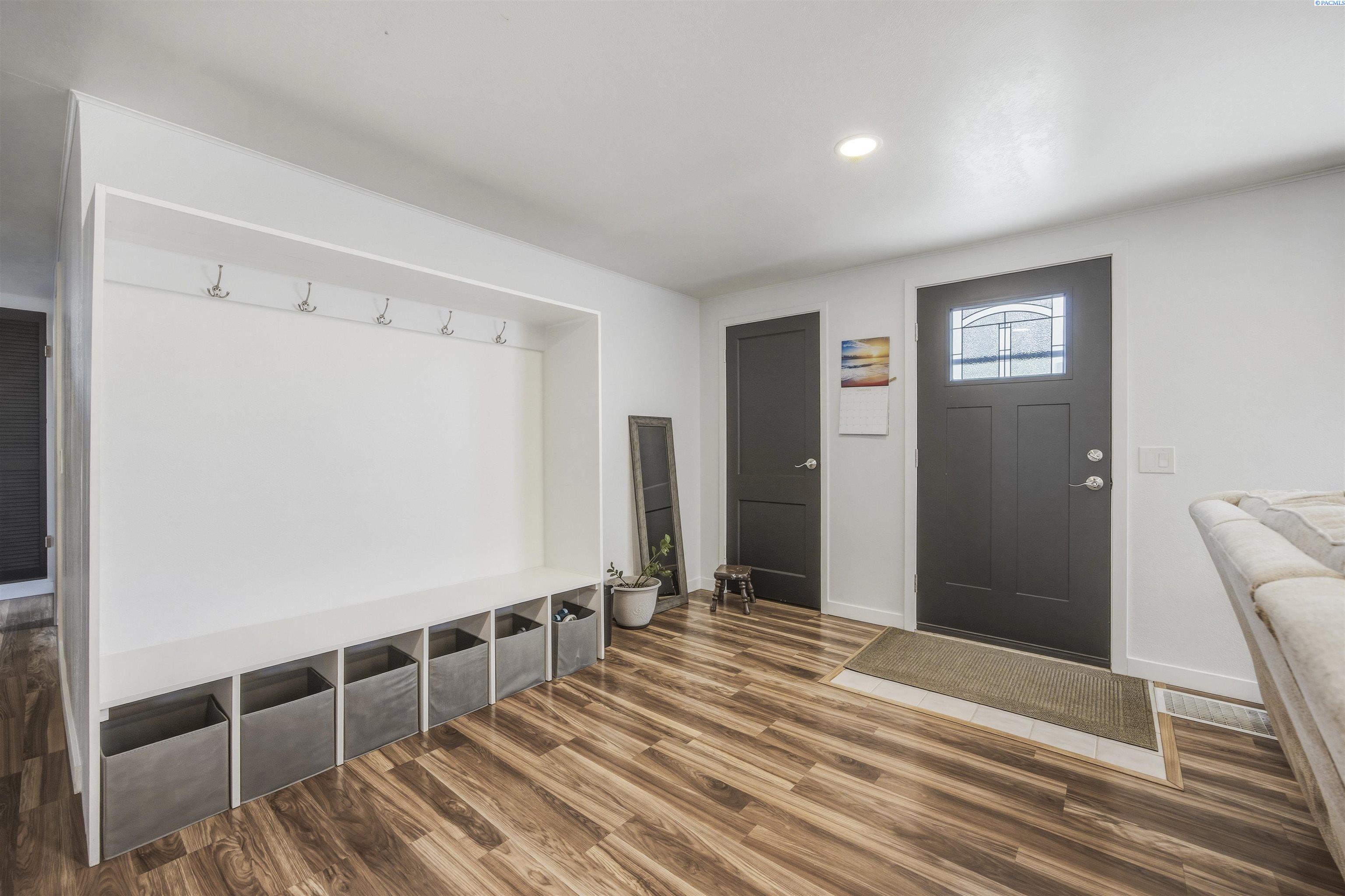 643 Cedar Ave, Richland, WA 99352