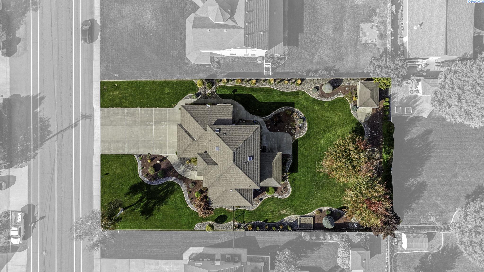 10215 Court St, Pasco, WA 99301