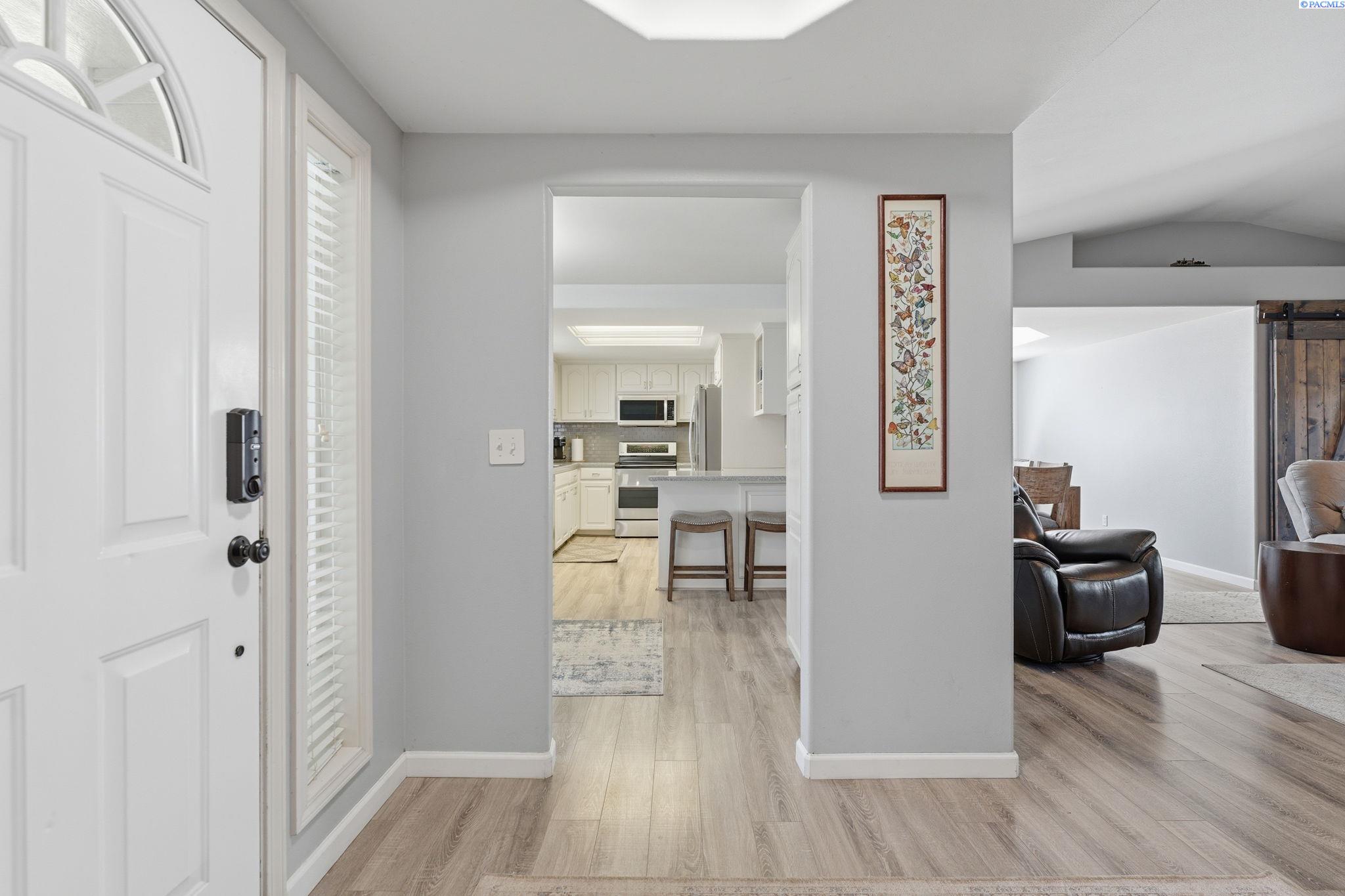 4705 Kendall Way, West Richland, WA 99353