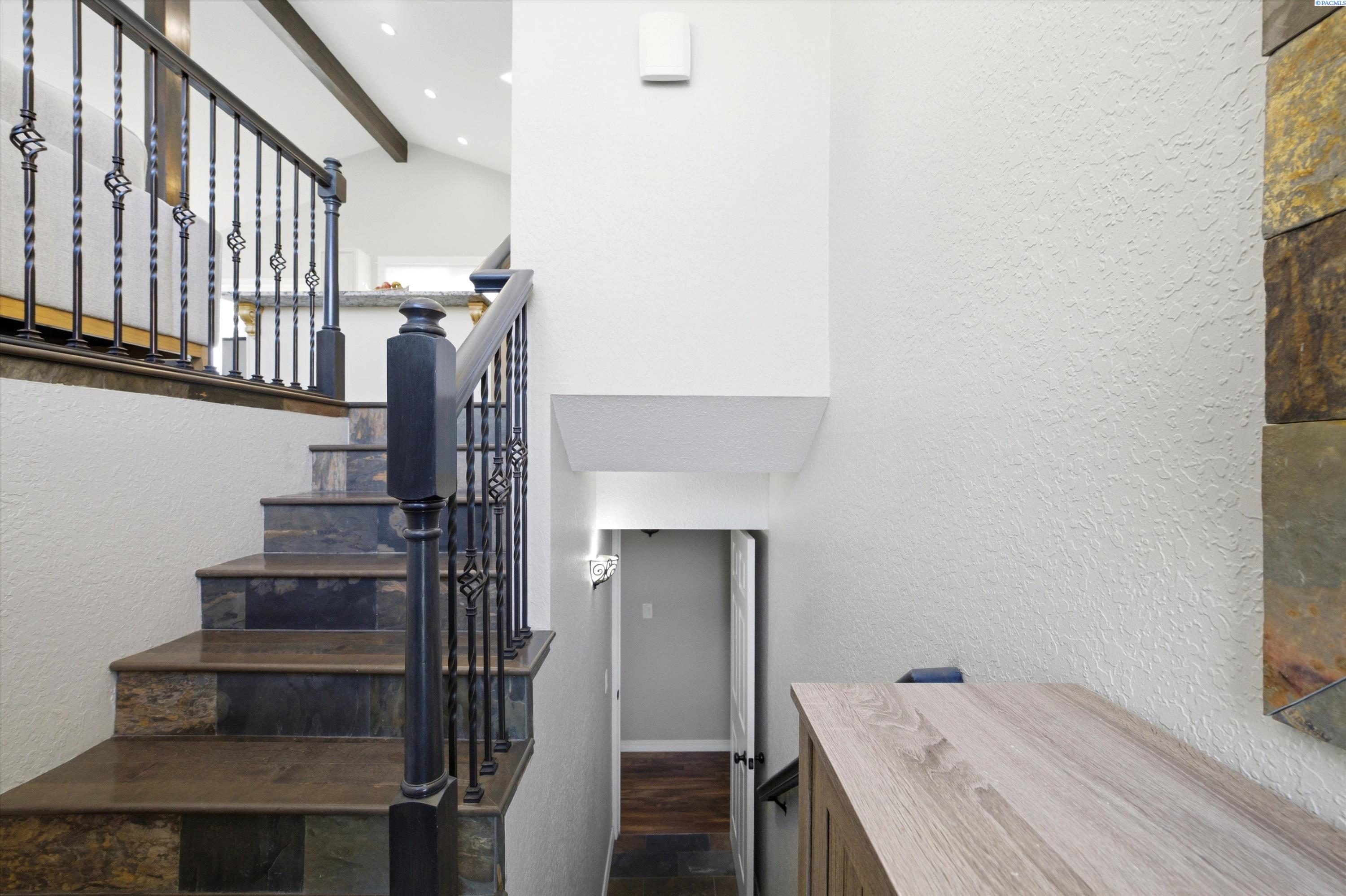 505 Wagon Ct, Richland, WA 99354