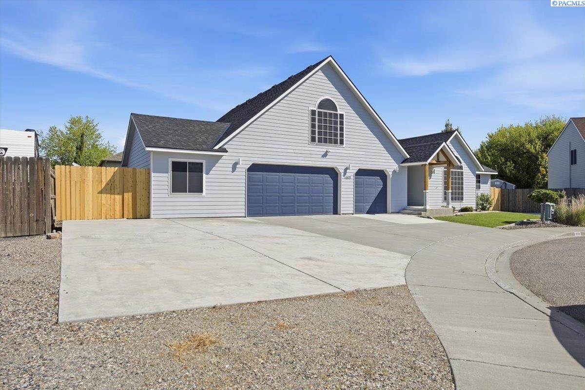 1608 25th Pl, Kennewick, WA 99337