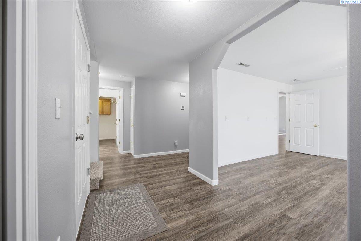 1608 25th Pl, Kennewick, WA 99337