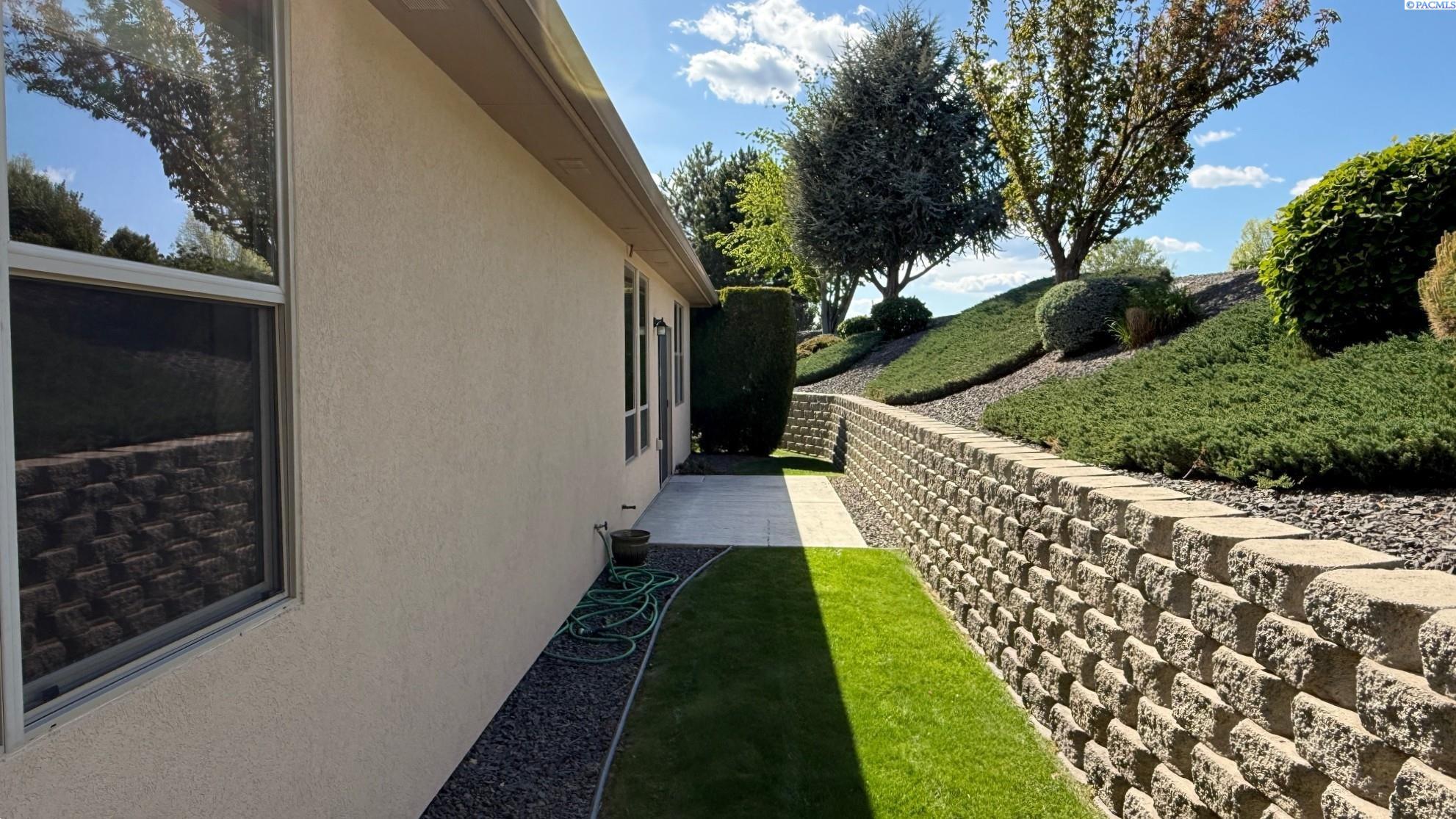 3710 Canyon Lakes Dr K 102, Kennewick, WA 99337