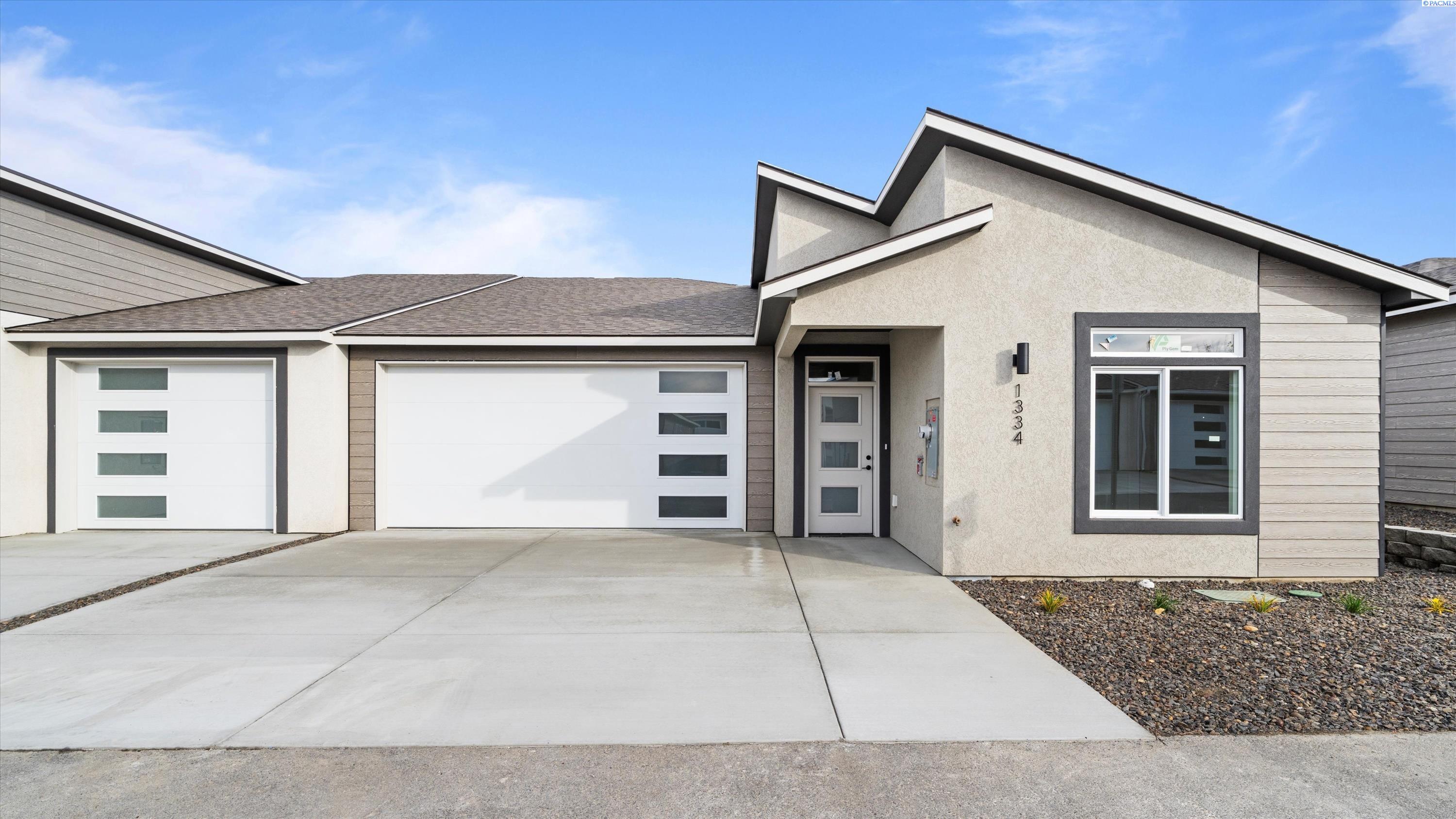 1334 Kalani Ct, West Richland WA 99353