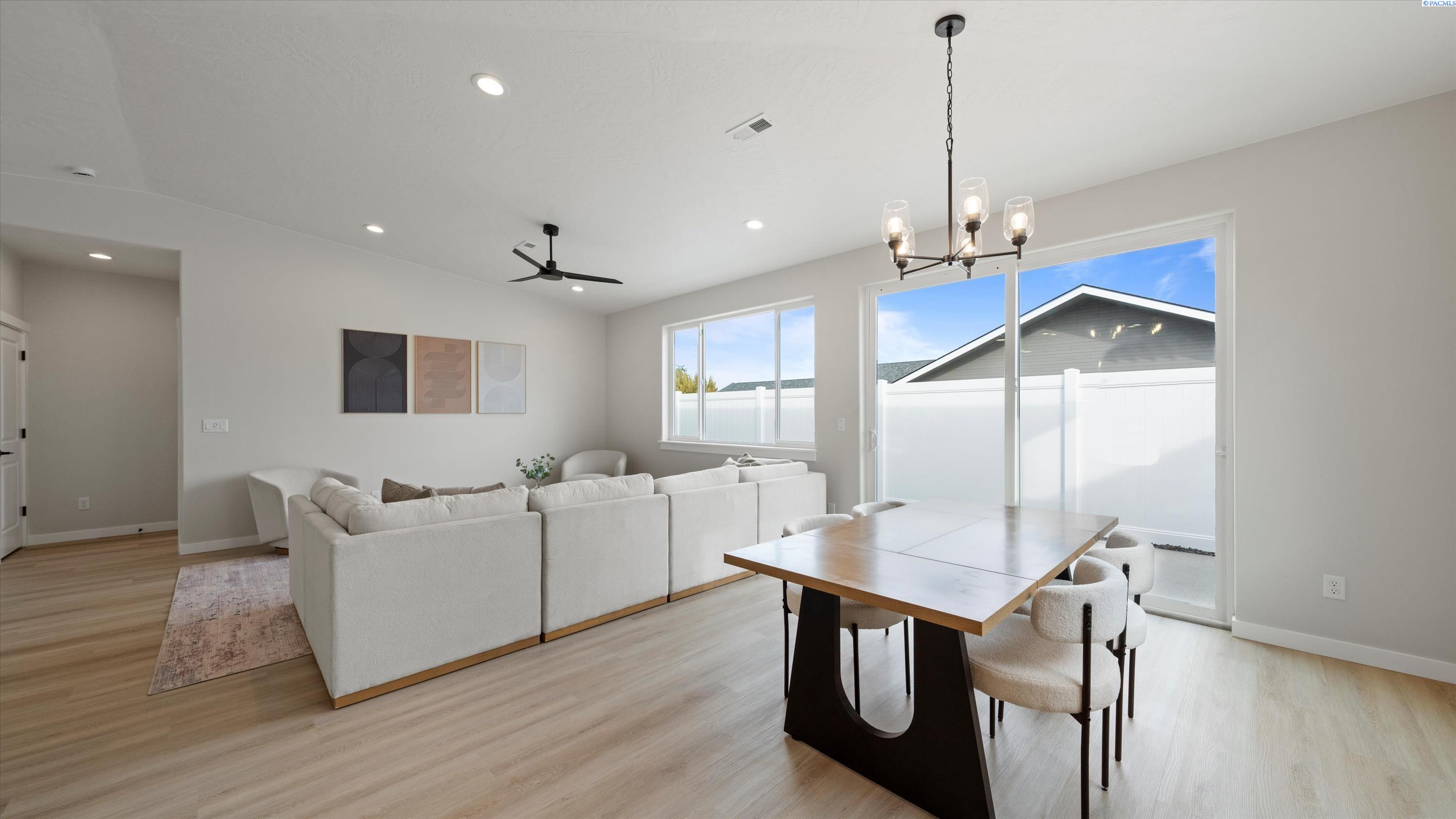 1334 Kalani Ct, West Richland, WA 99353