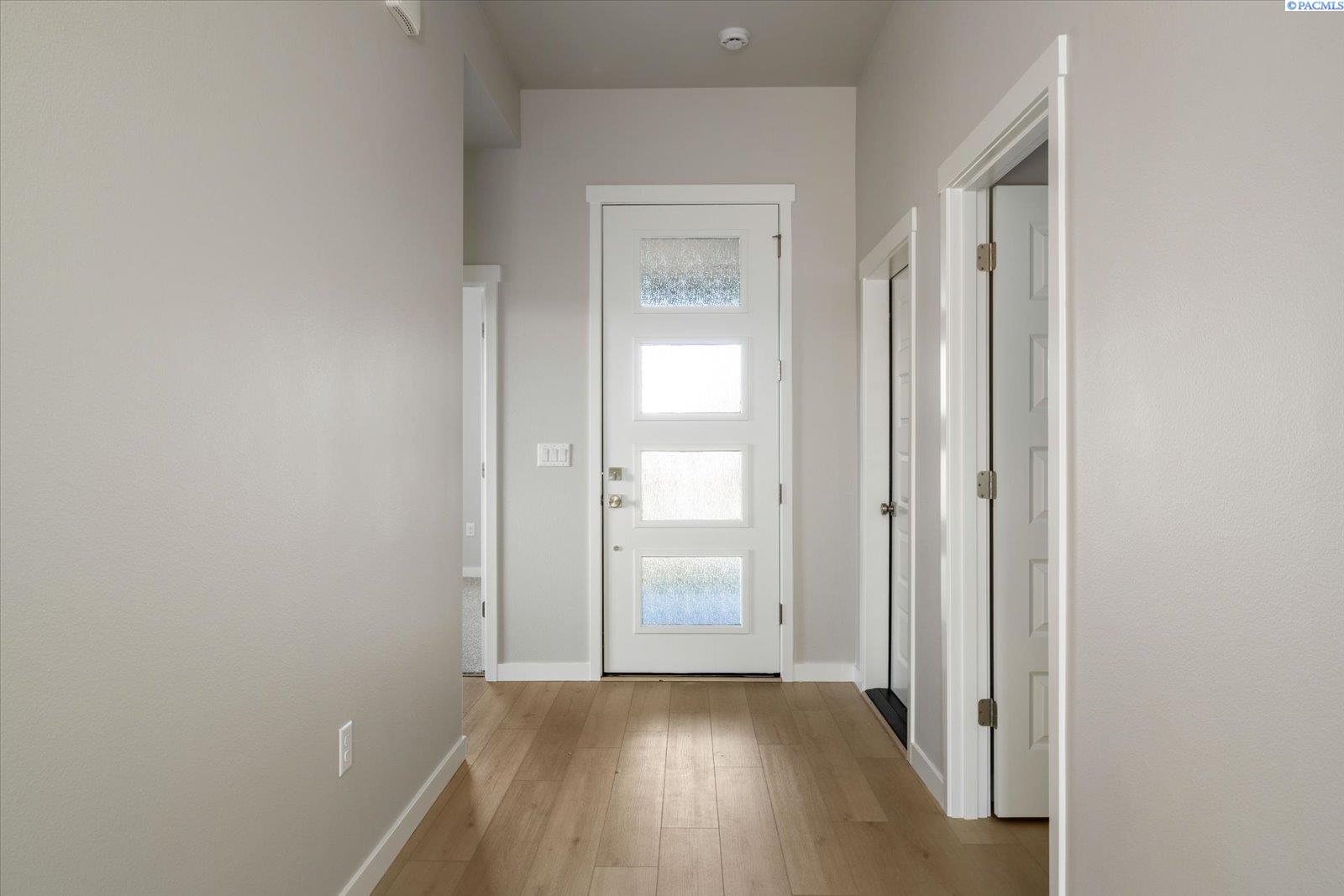 10151 16th Pl, Kennewick, WA 99338