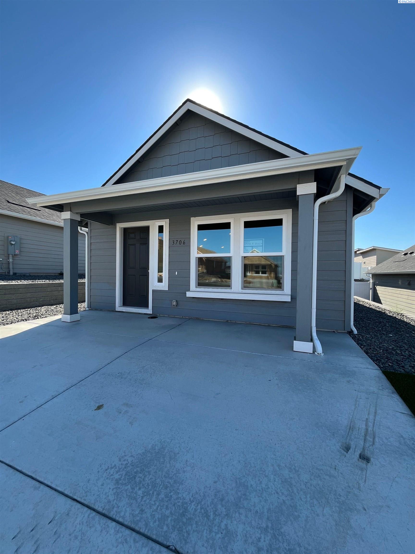 3706 Quay St, Kennewick, WA 99338