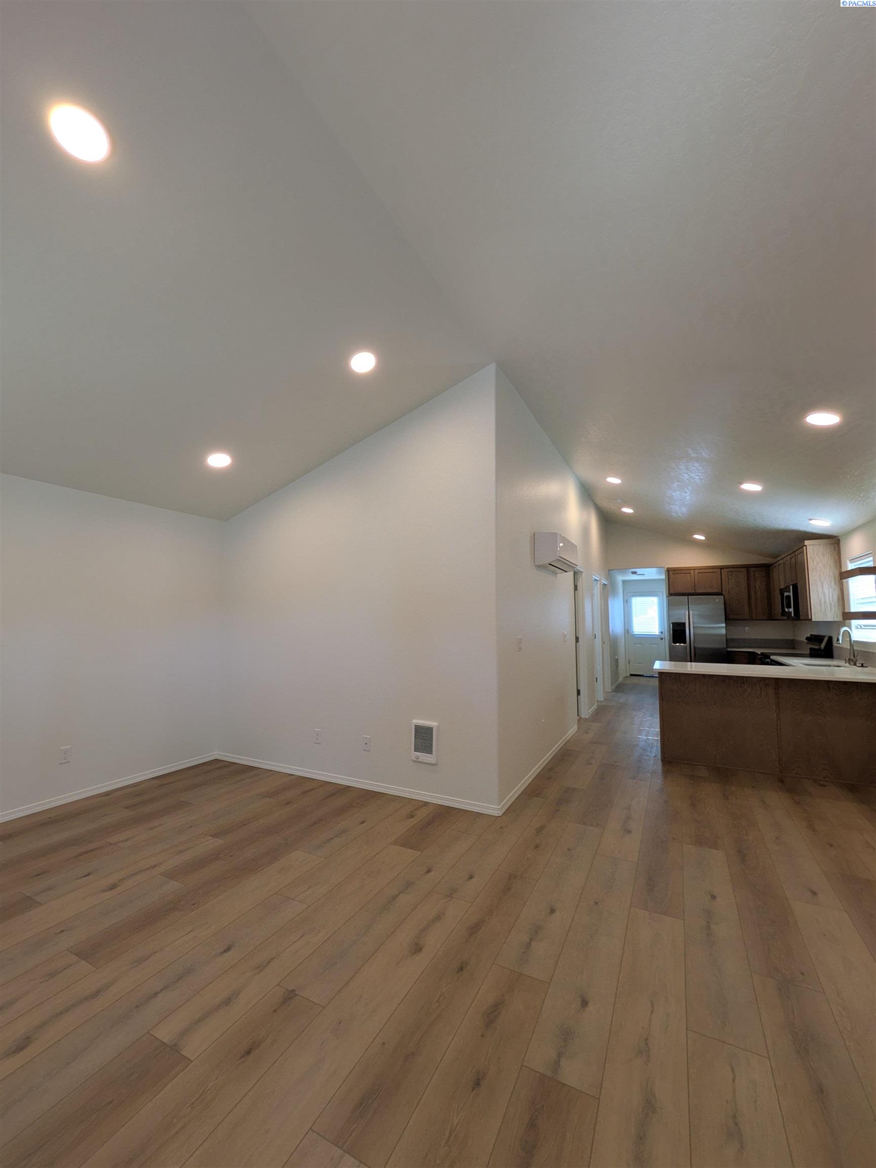 3707 Quay St, Benton City, WA 99338