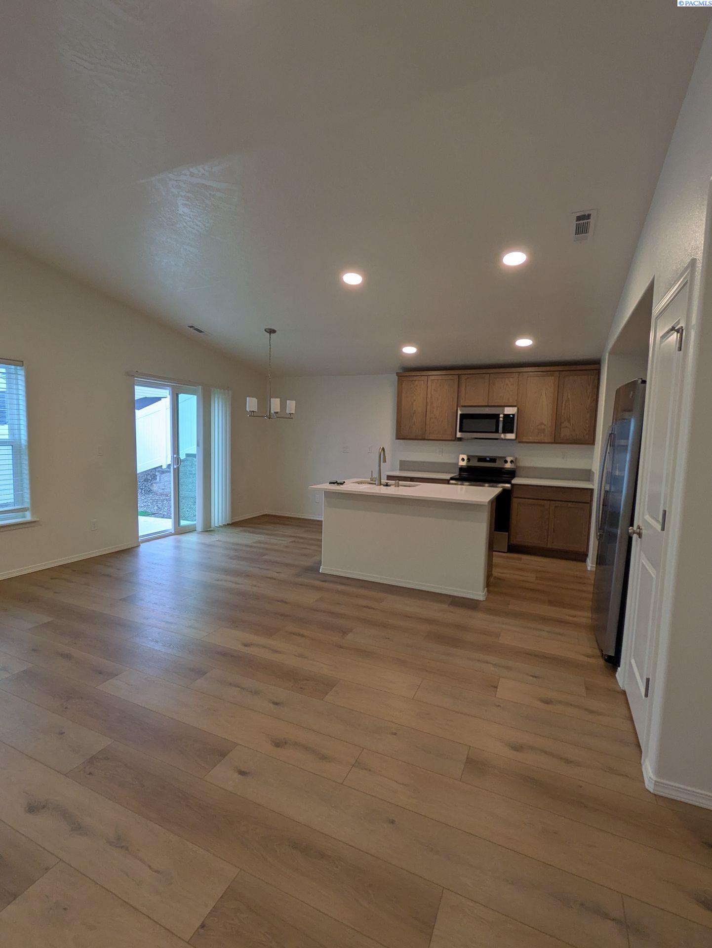 3691 Quay St, Kennewick, WA 99338