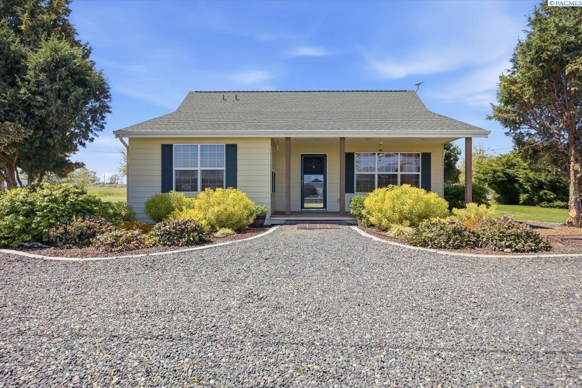 72405 3rd Ave, Plymouth, WA 99346