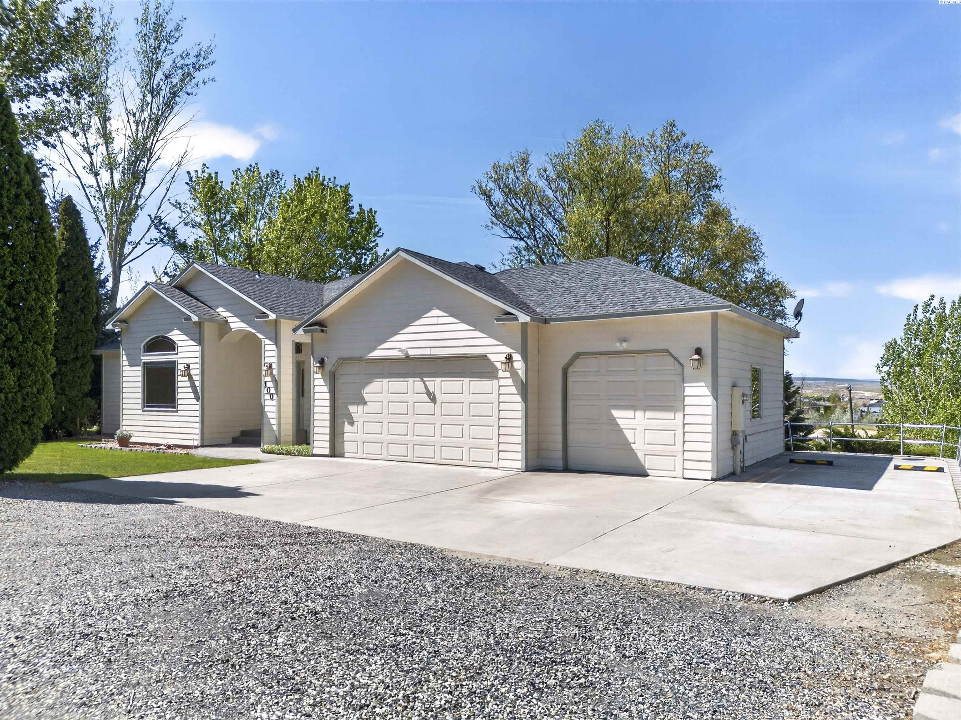 100 Etiwanda Ct, Kennewick, WA 99338