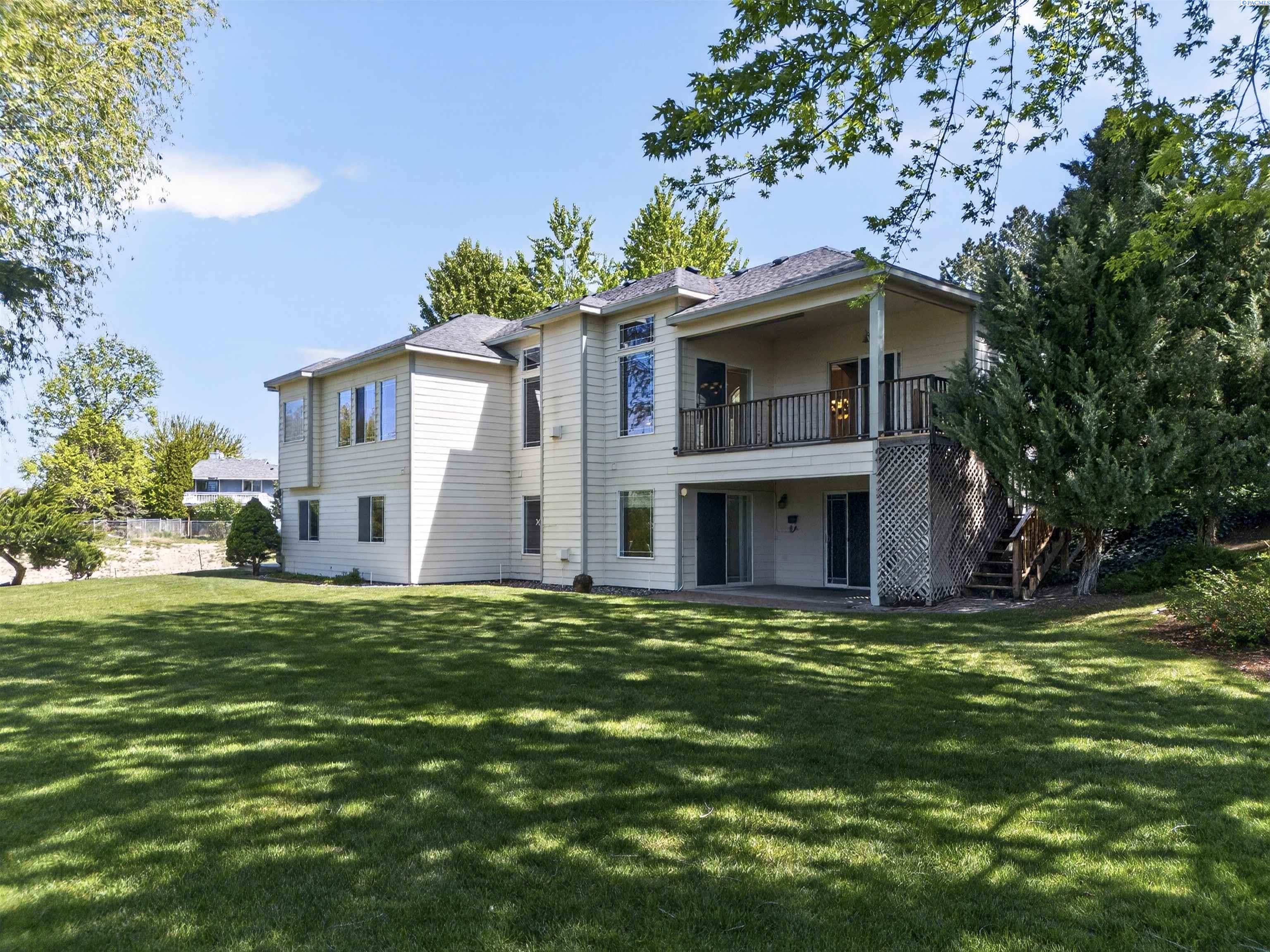 100 Etiwanda Ct, Kennewick, WA 99338