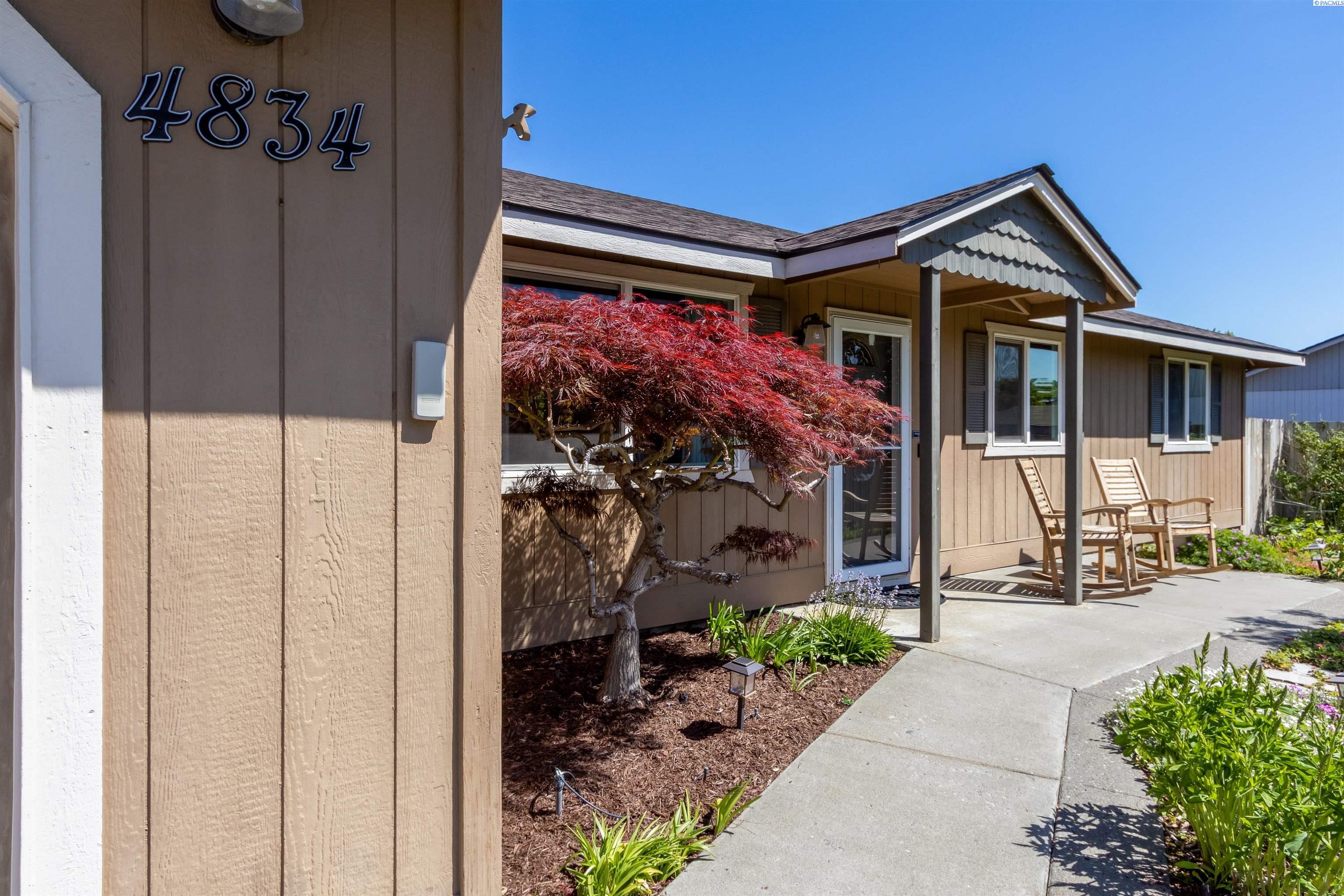 4834 Hibiscus St, West Richland, WA 99353