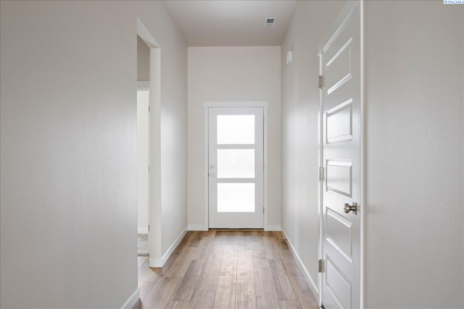 2504 Beech St, Kennewick, WA 99337