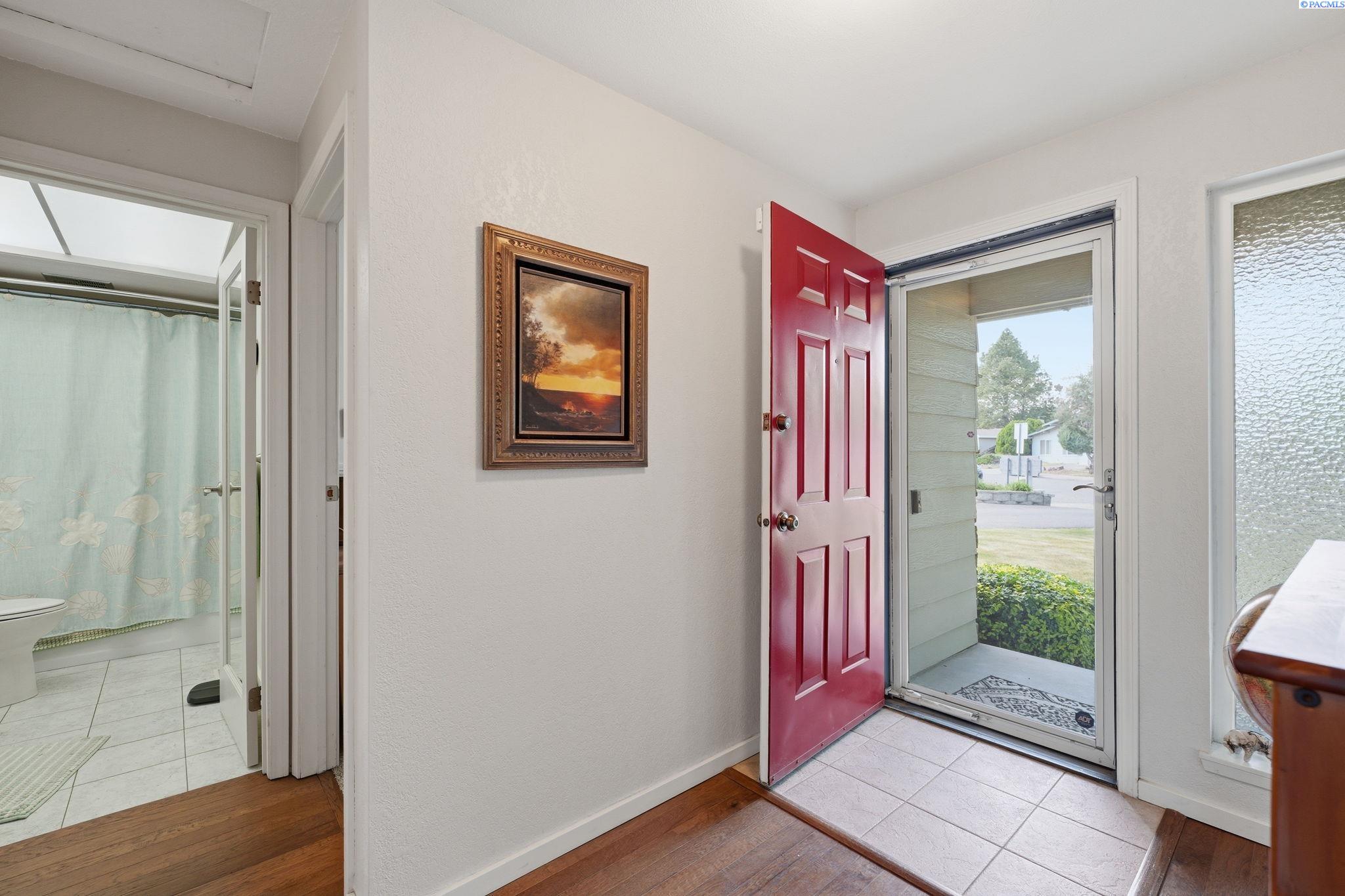 2415 Grand Rhonde Ave #C, Kennewick, WA 99336