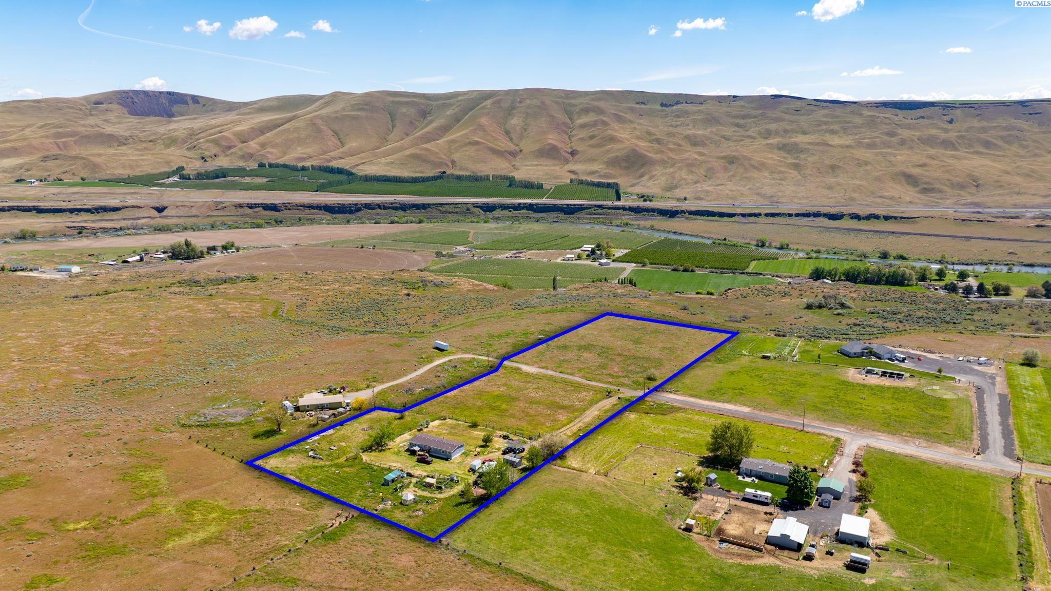 55604 360 Pr Nw, Benton City, WA 99320