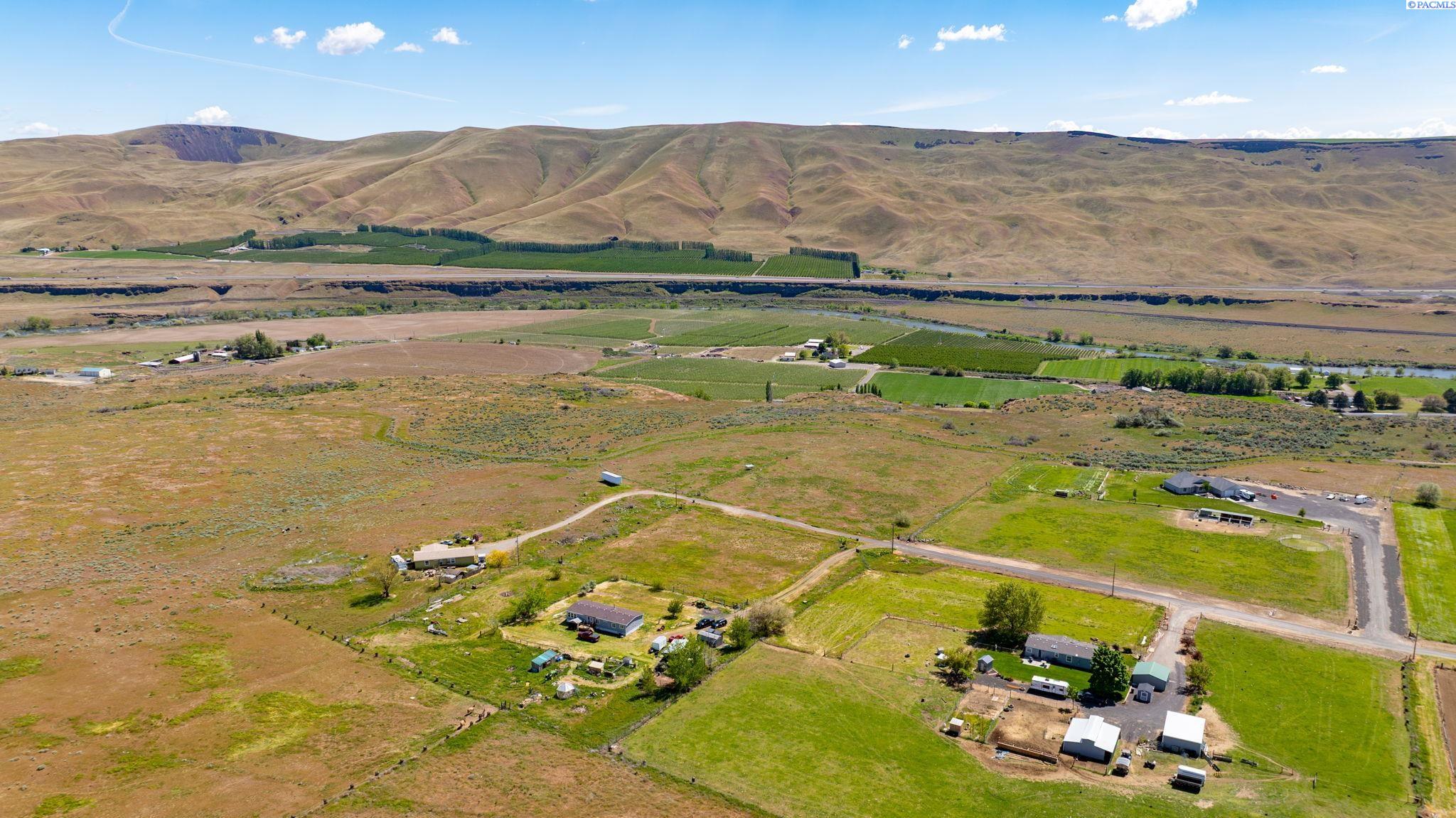 55604 360 Pr Nw, Benton City, WA 99320