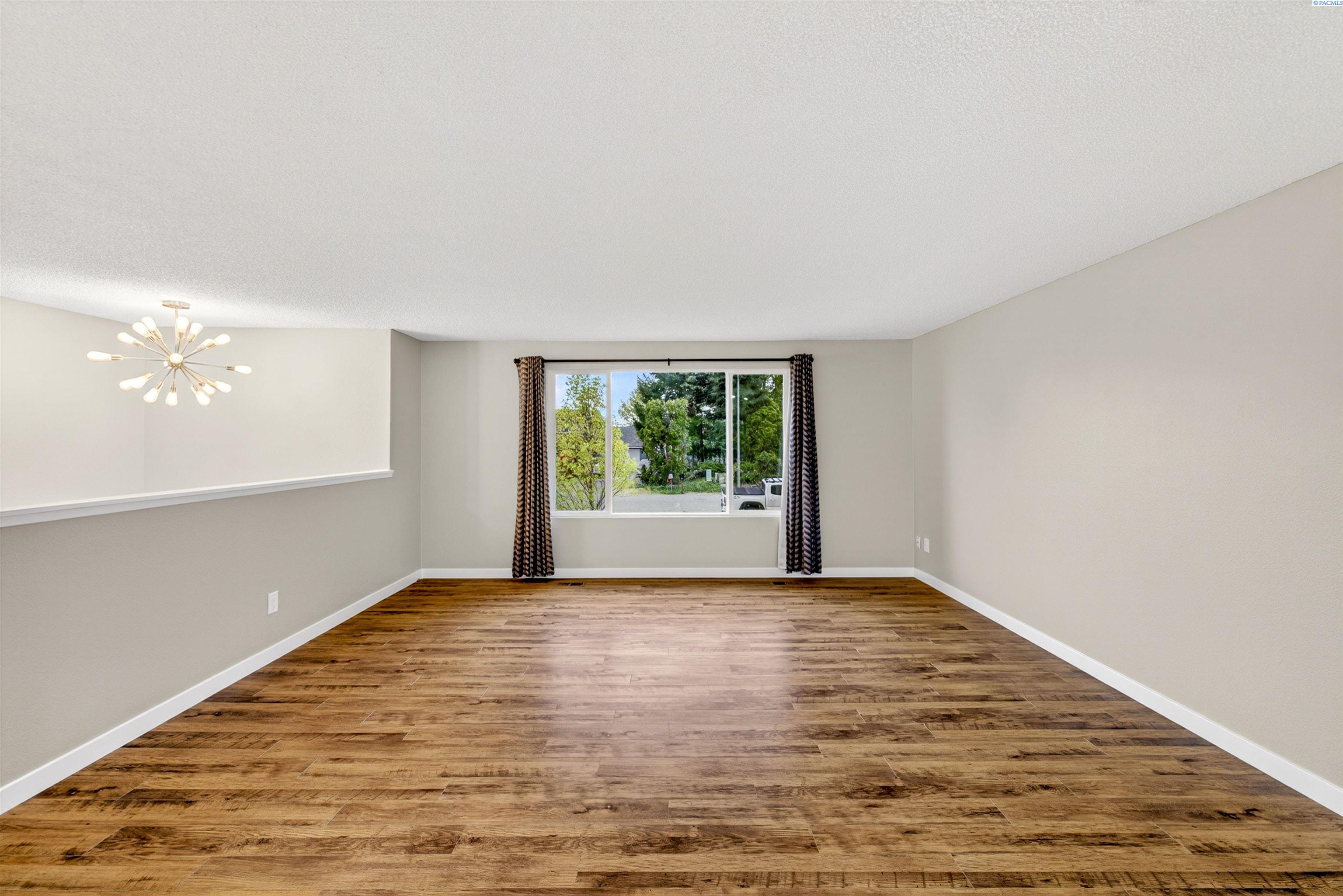 526 Taft St, Kennewick, WA 99336