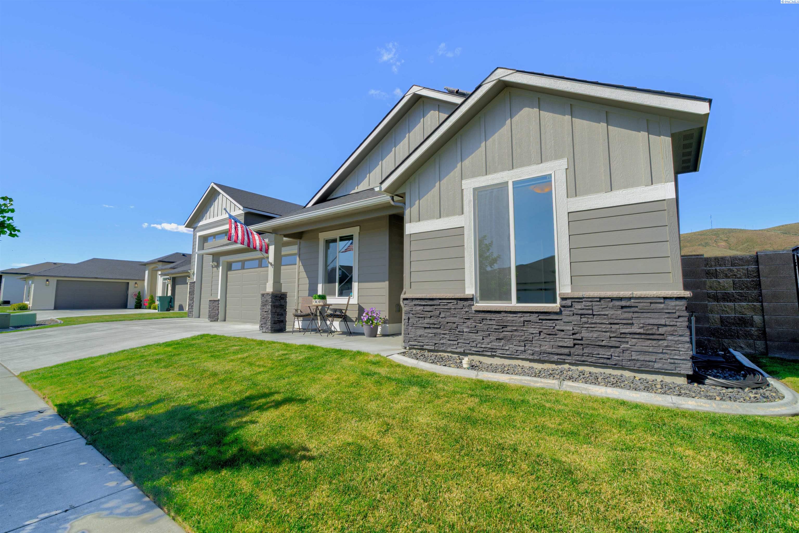4070 Corvina St, Richland, WA 99352