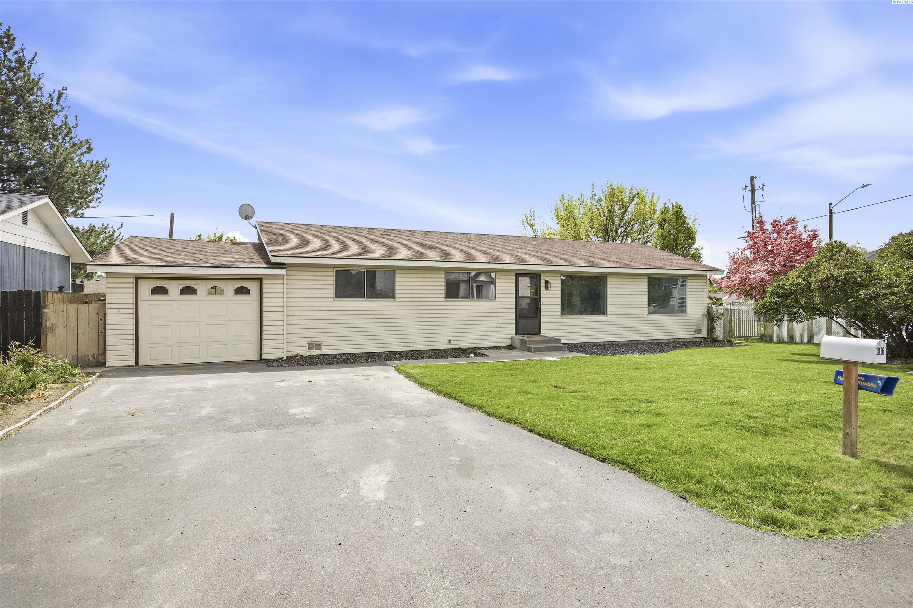 1816 Beacon Rd, Grandview WA 98930