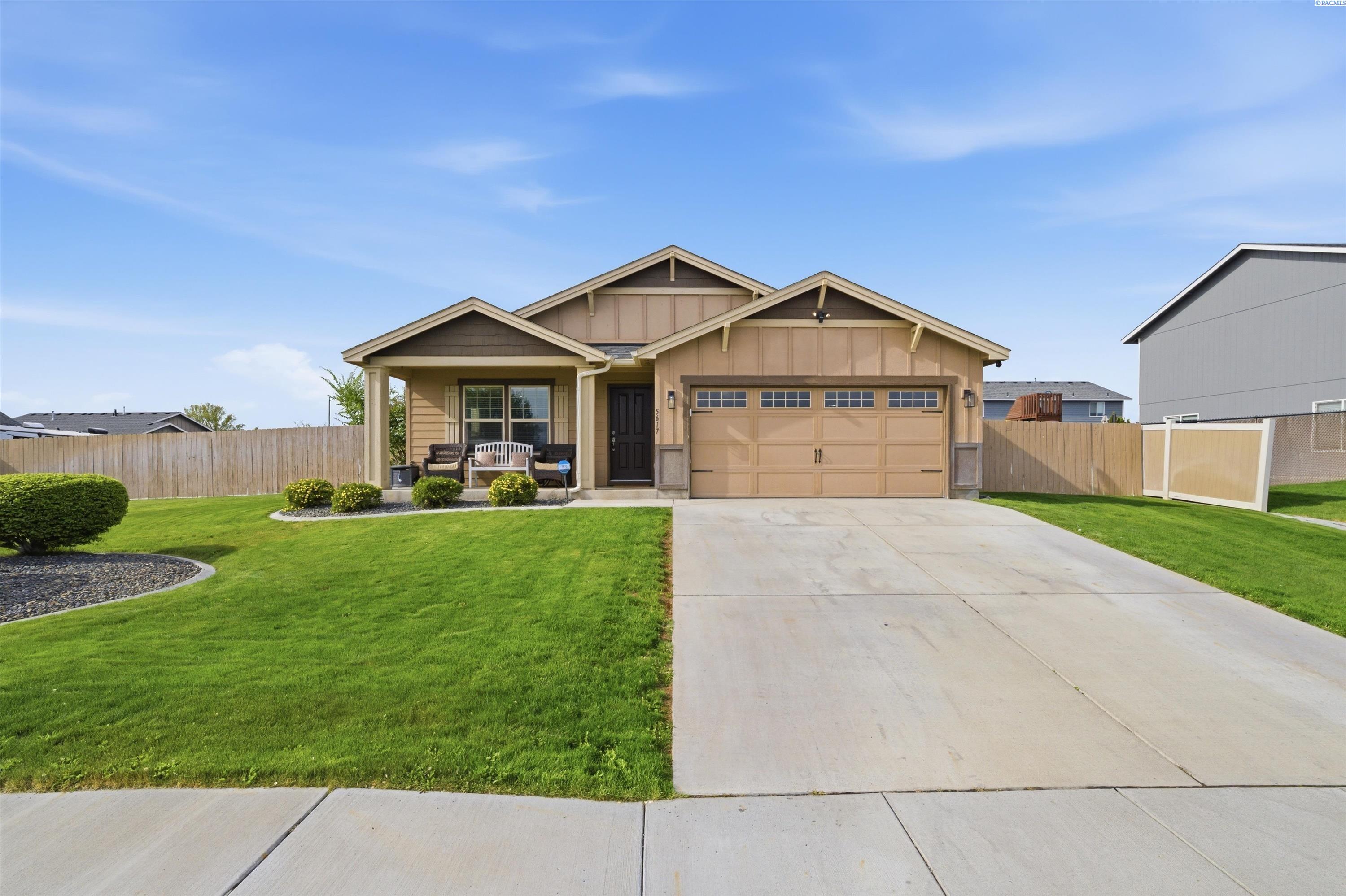 5617 Springfield Dr, Pasco, WA 99301