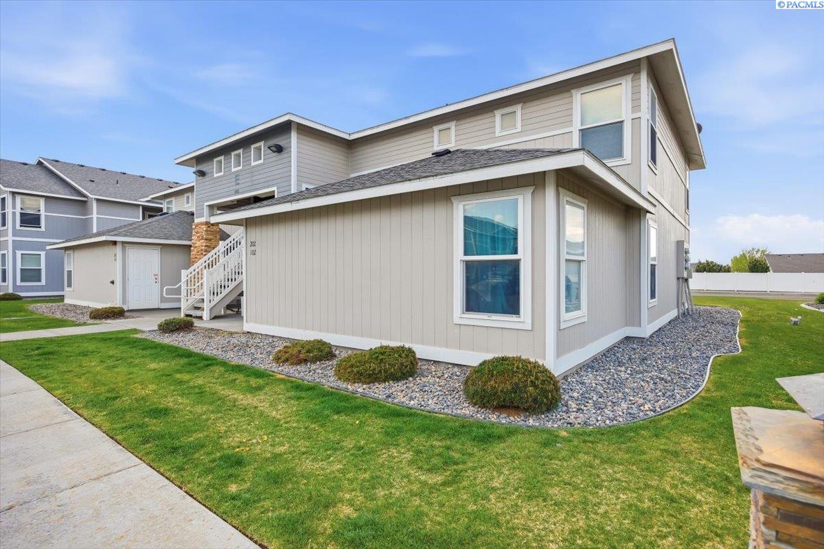 6405 E Chapel Hill Blvd Bldg E, Pasco, WA 99301