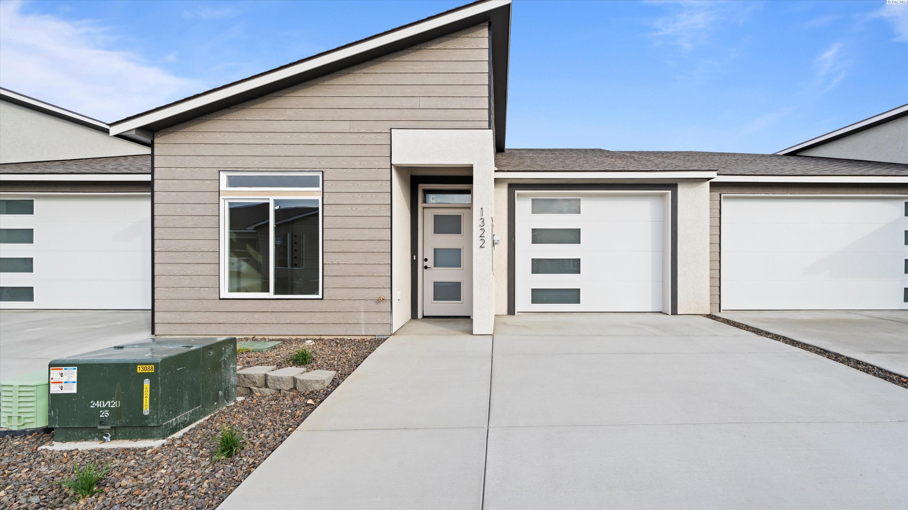 1322 Kalani Ct, West Richland, WA 99353