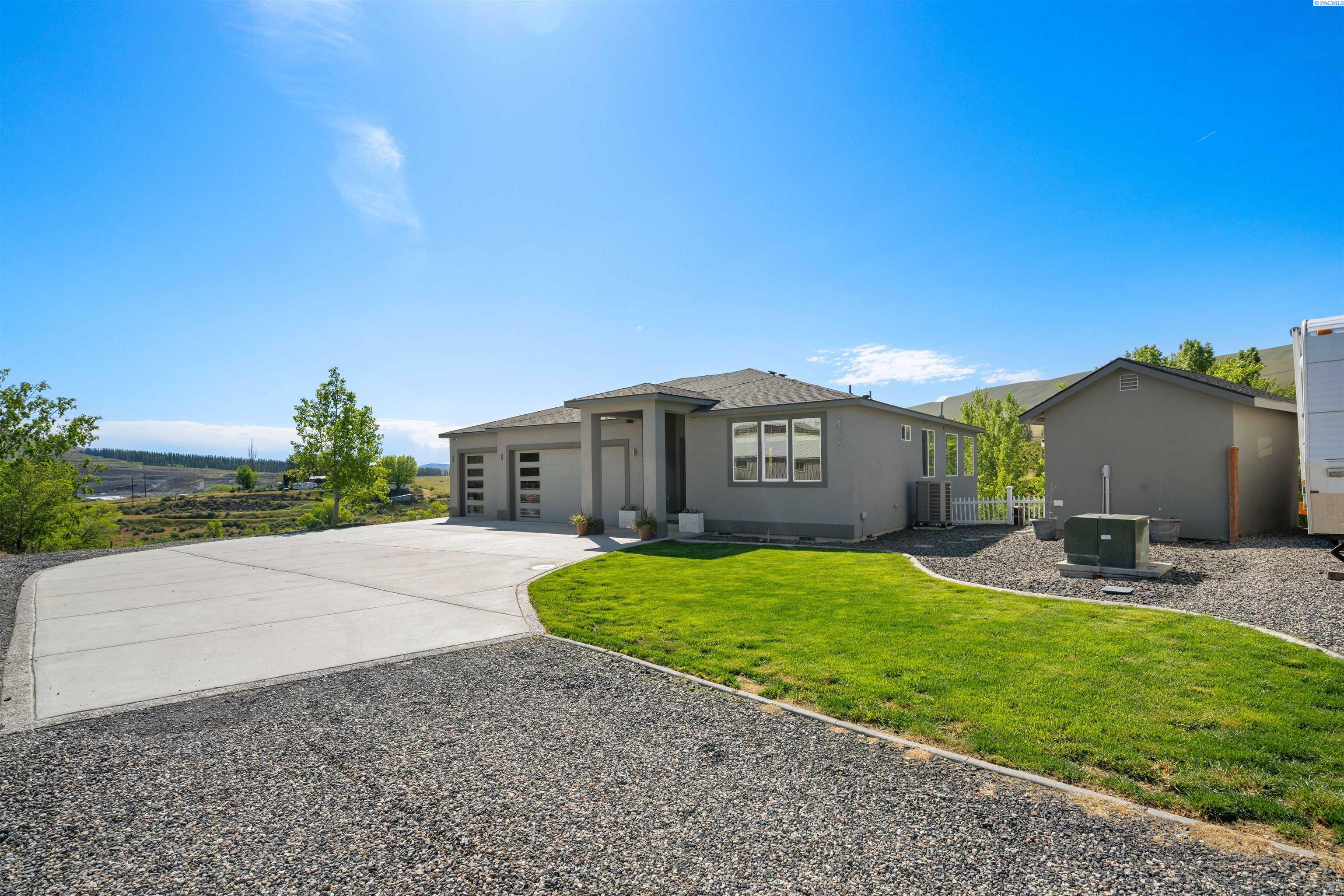 21723 Webber Canyon Rd, Benton City, WA 99320