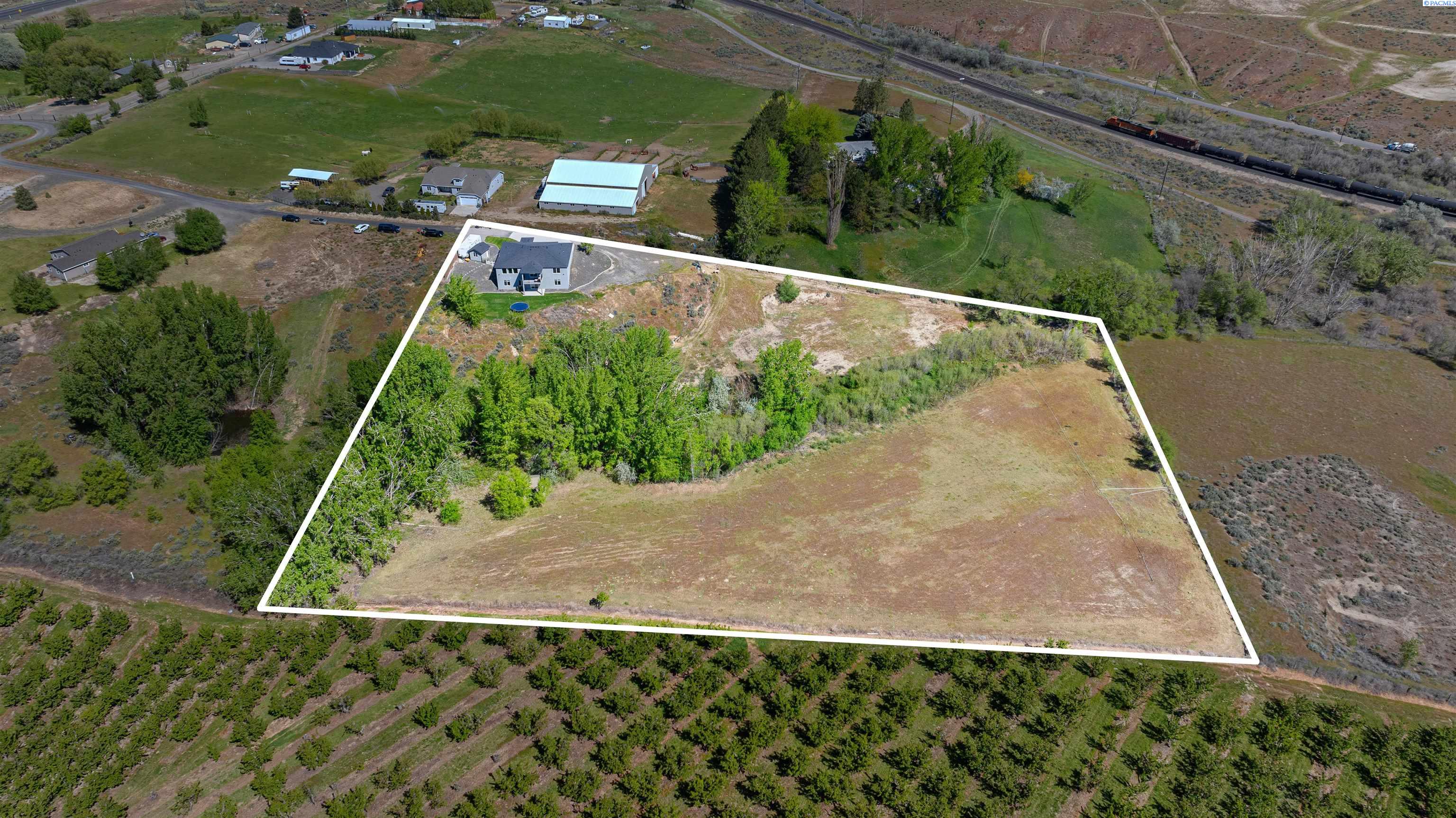 21723 Webber Canyon Rd, Benton City, WA 99320