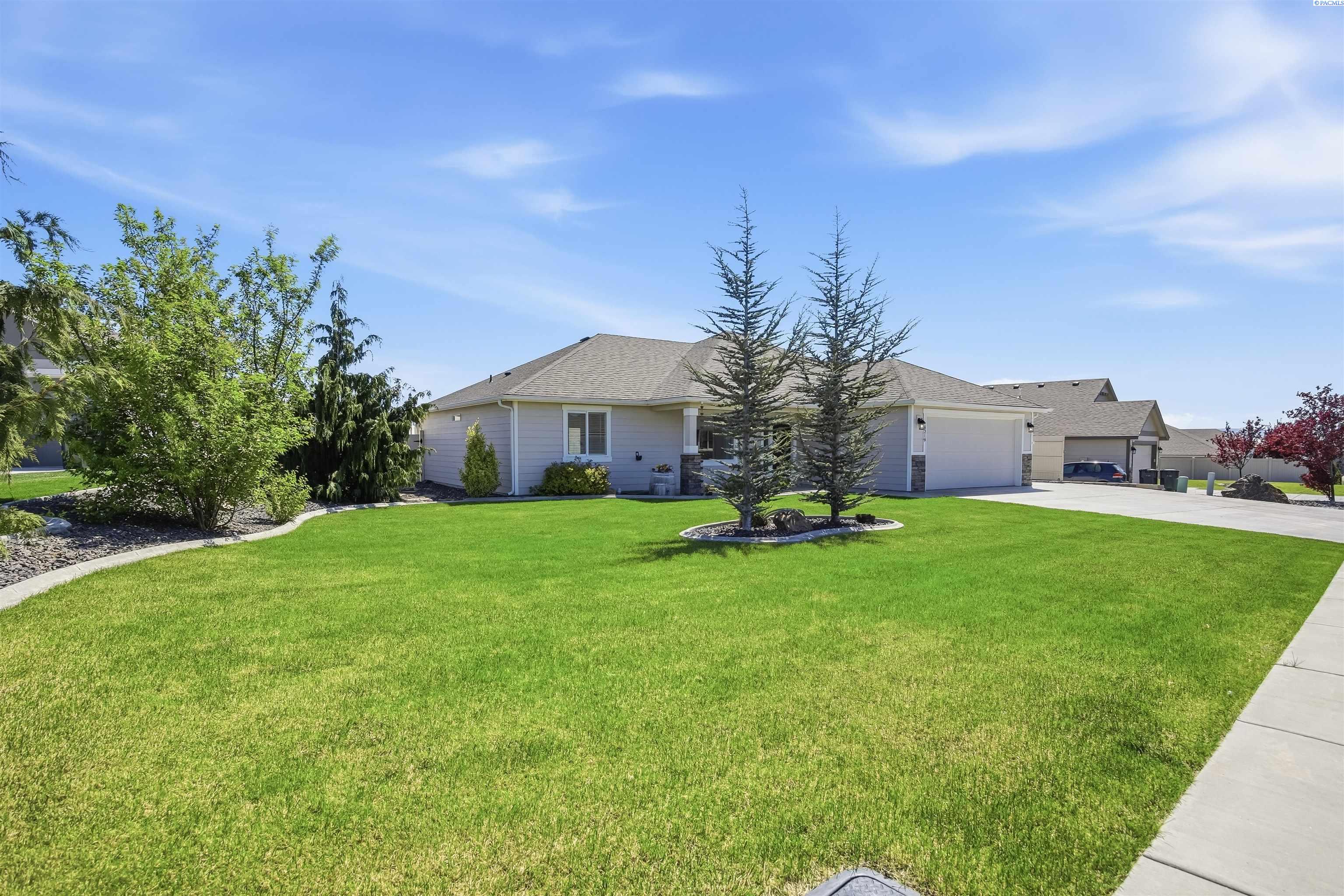4219 Kitimat Ln, Pasco, WA 99301