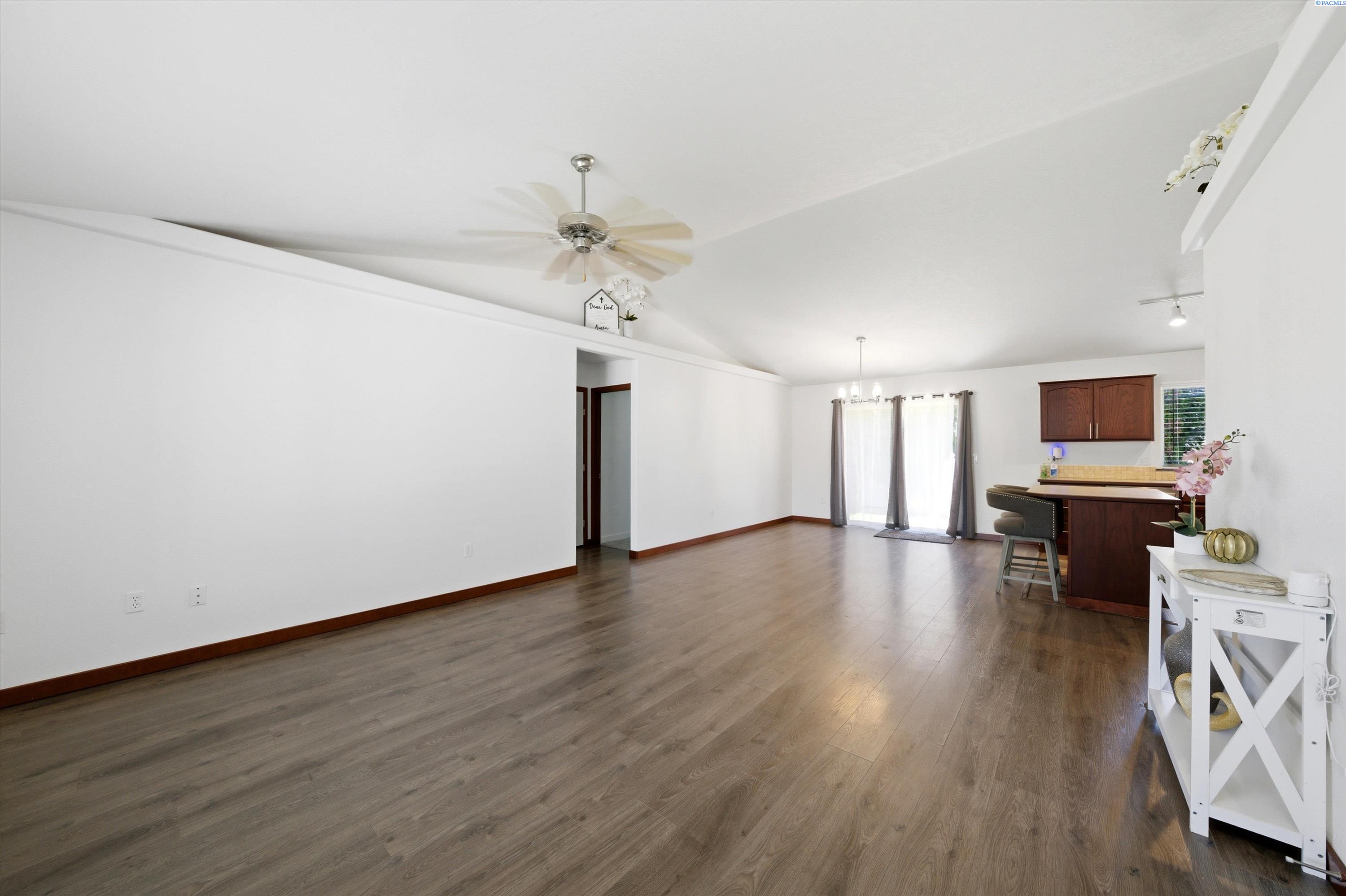 1657 Brittlebush , Richland, WA 99352