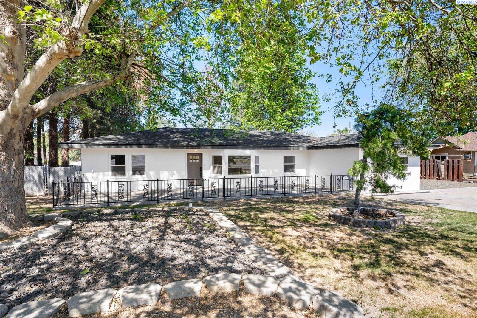 3232 W 7th Ave, Kennewick WA 99336