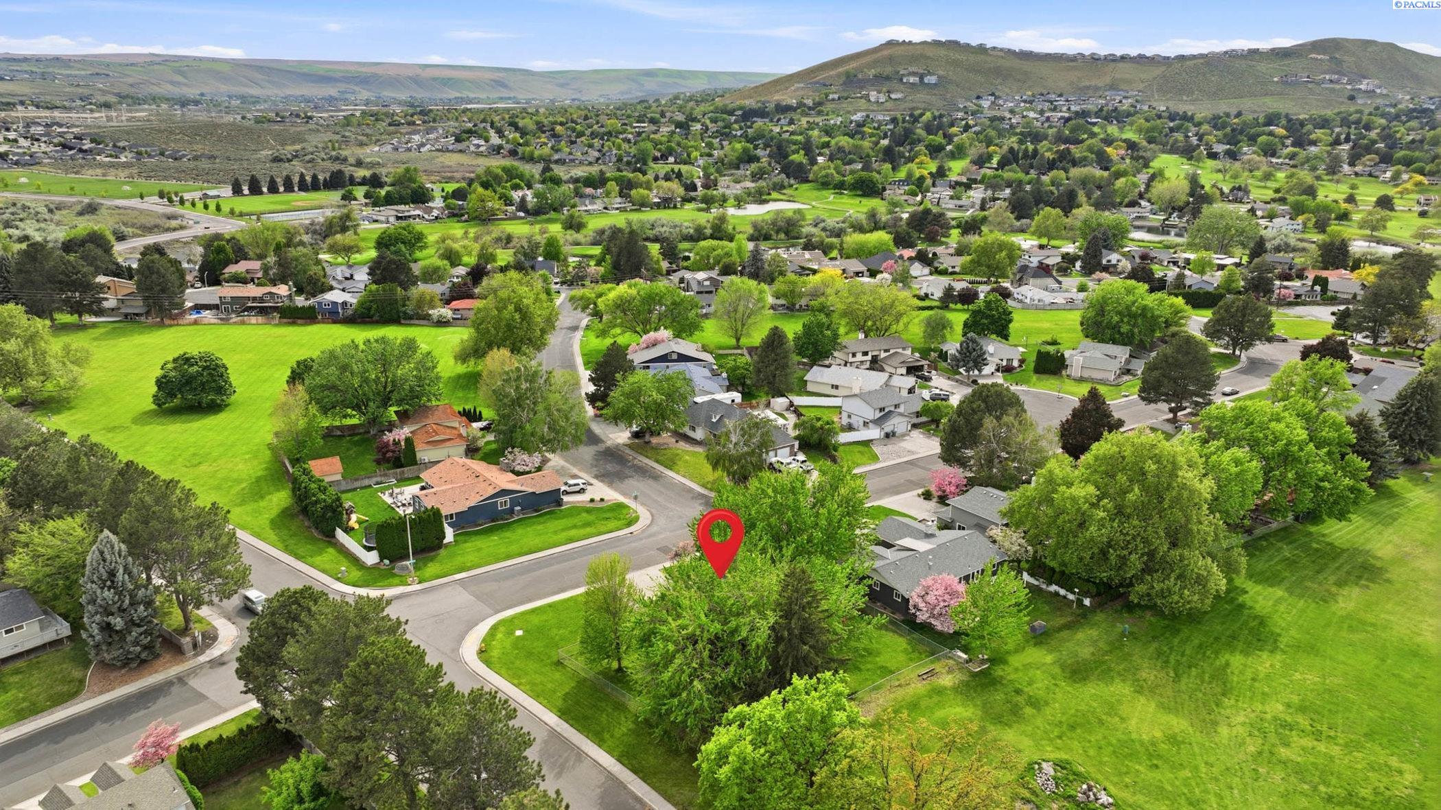 500 Meadows Drive South, Richland, WA 99352