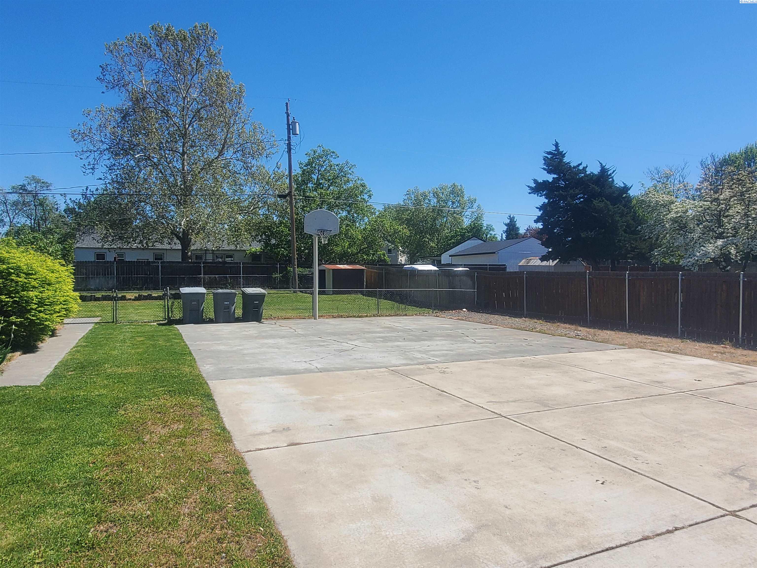 326 Douglass , Richland, WA 99352