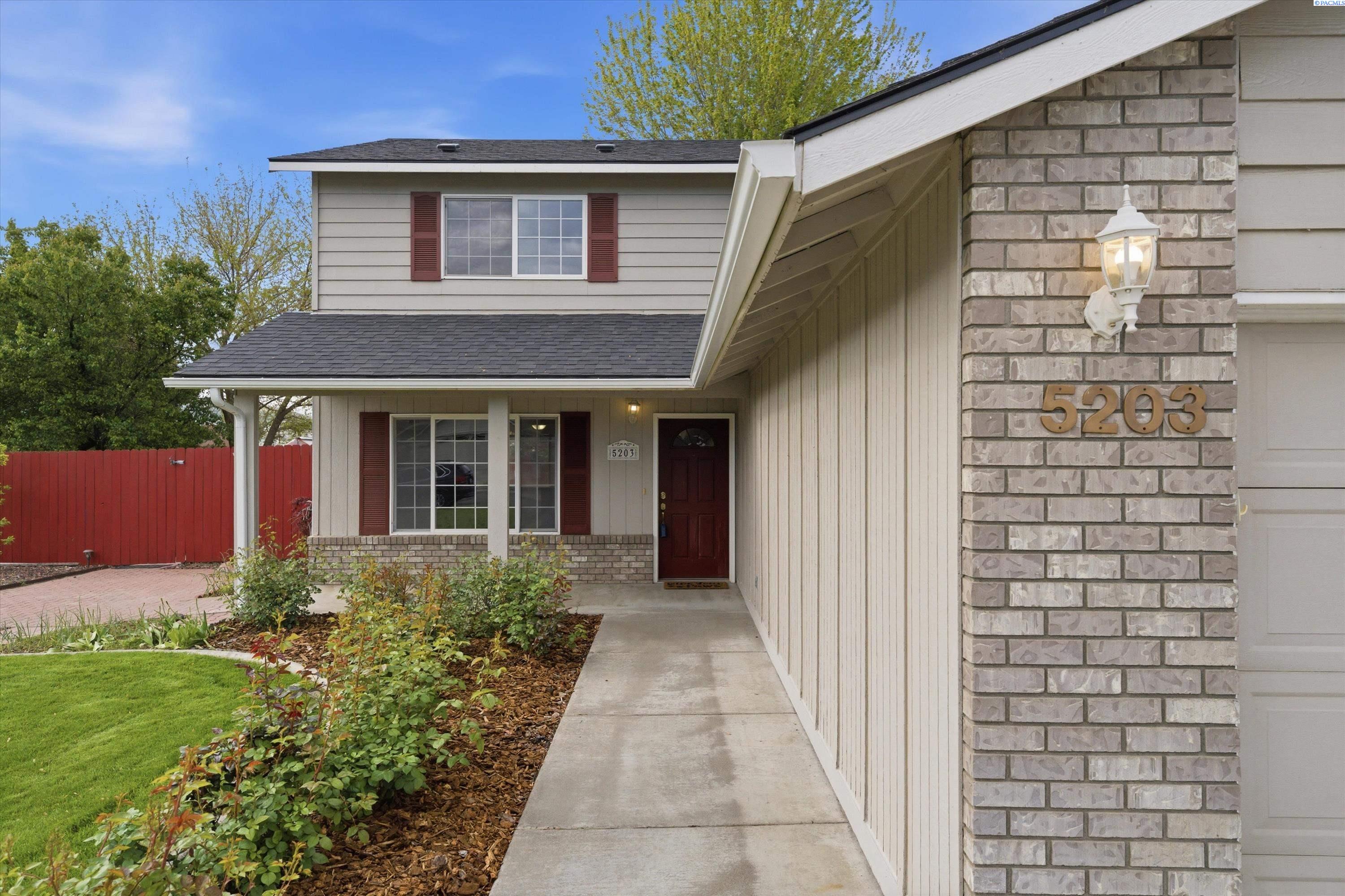 5203 Holly Way, West Richland, WA 99353