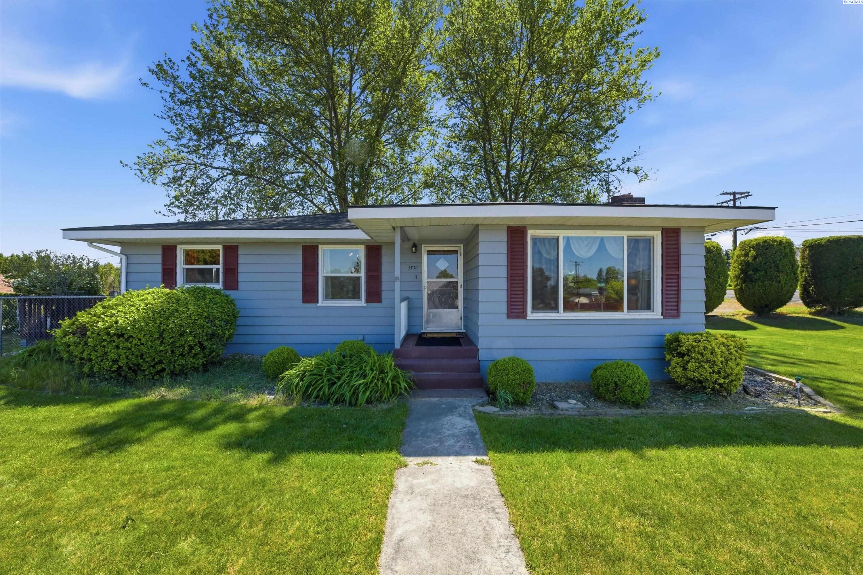 1721 12th Ave, Kennewick, WA 99337