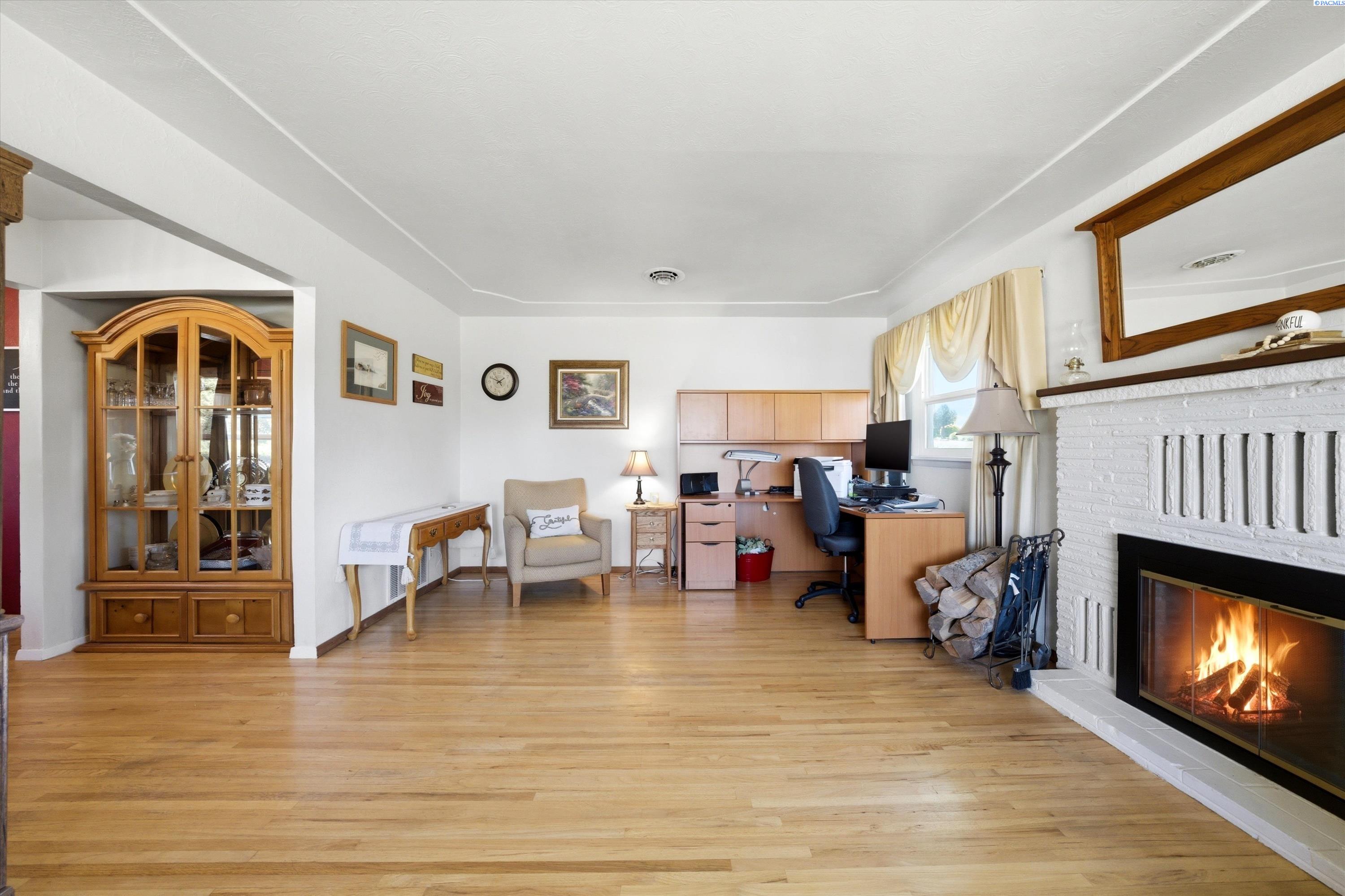 1721 12th Ave, Kennewick, WA 99337