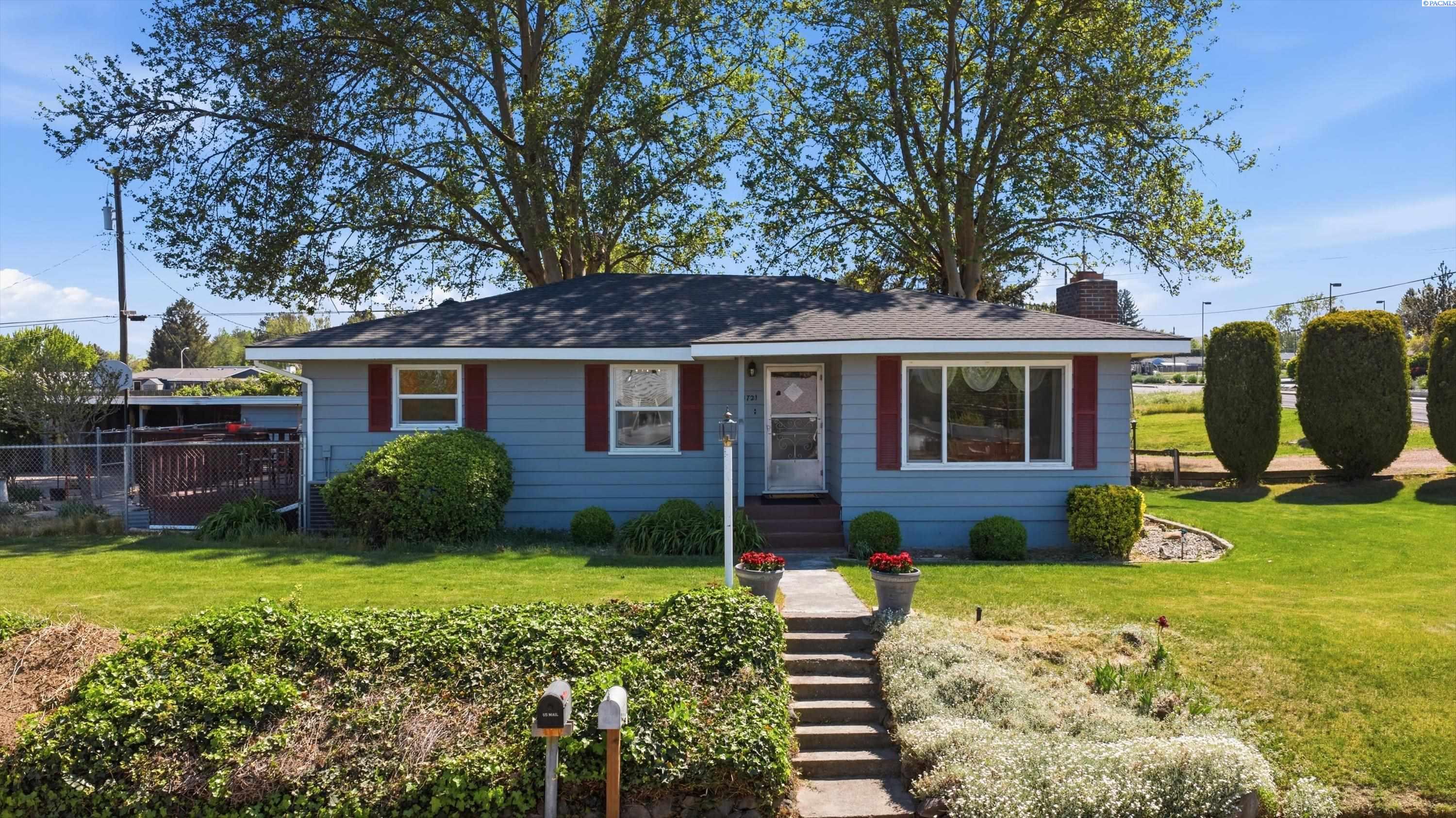 1721 12th Ave, Kennewick, WA 99337