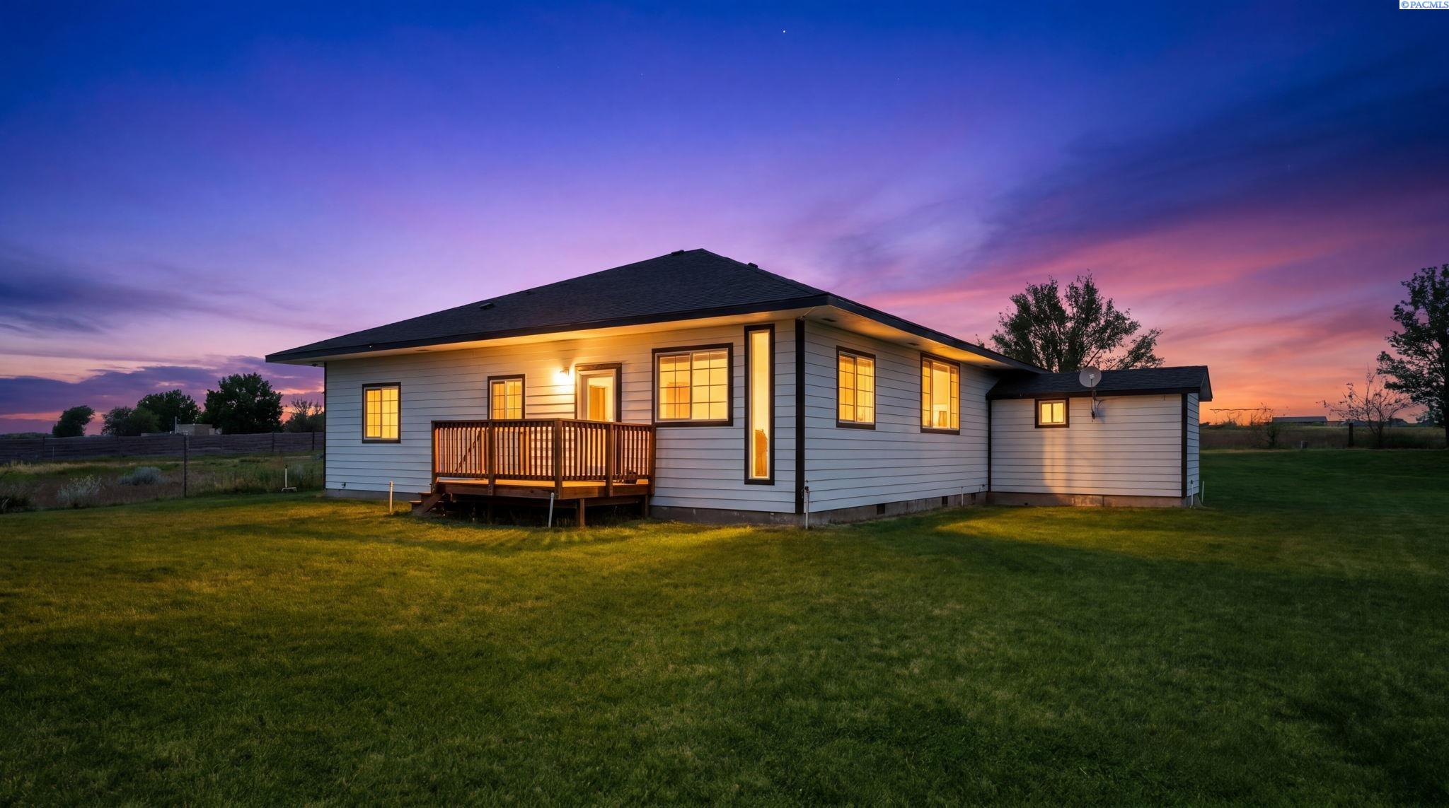 129601 Swain Rd, Prosser, WA 99350