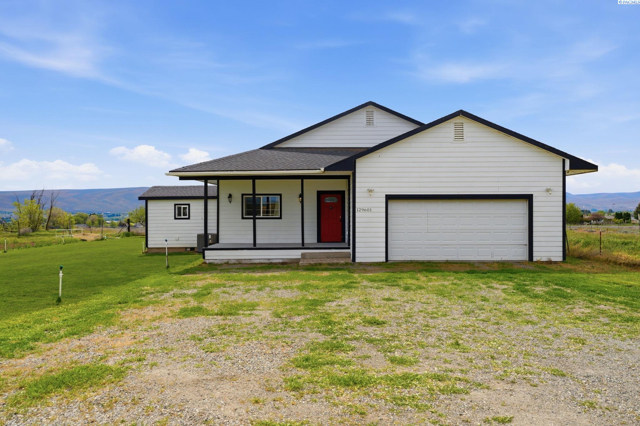 129601 W Swain Rd, Prosser, WA 99350