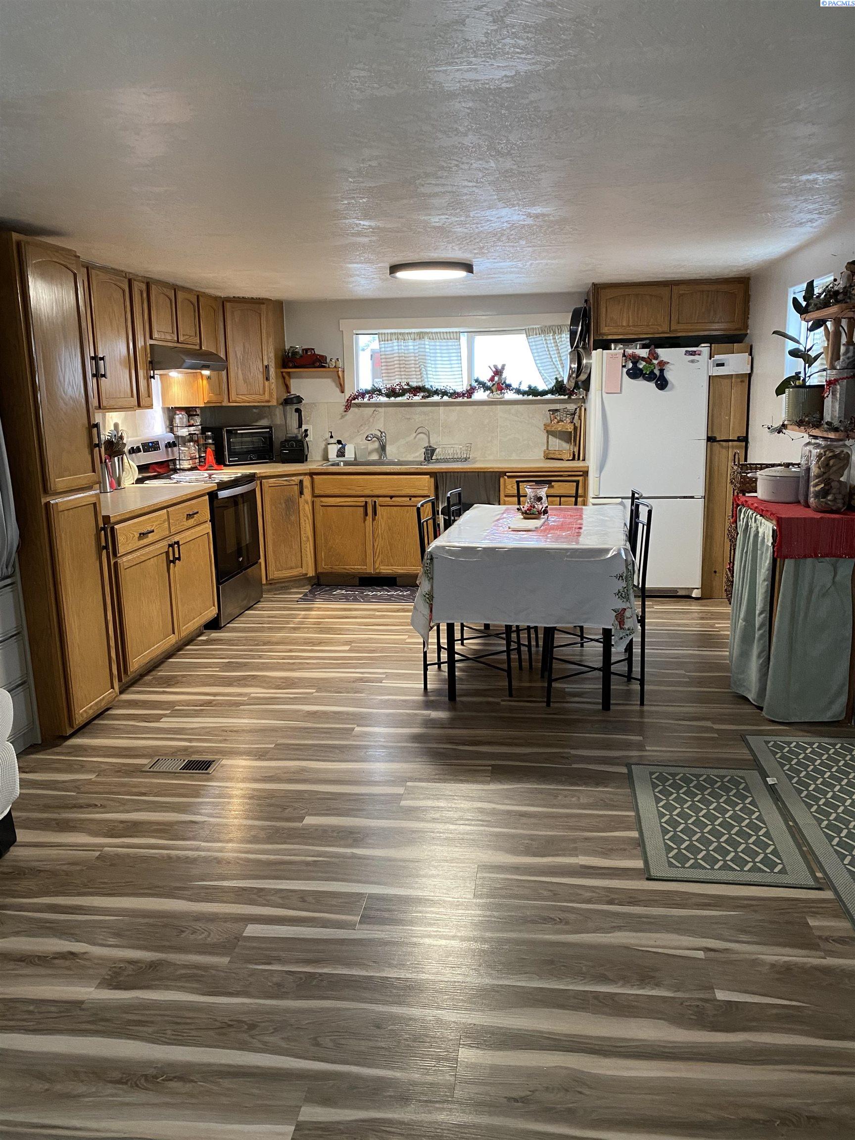5007 Clearwater  #19, Kennewick, WA 99336